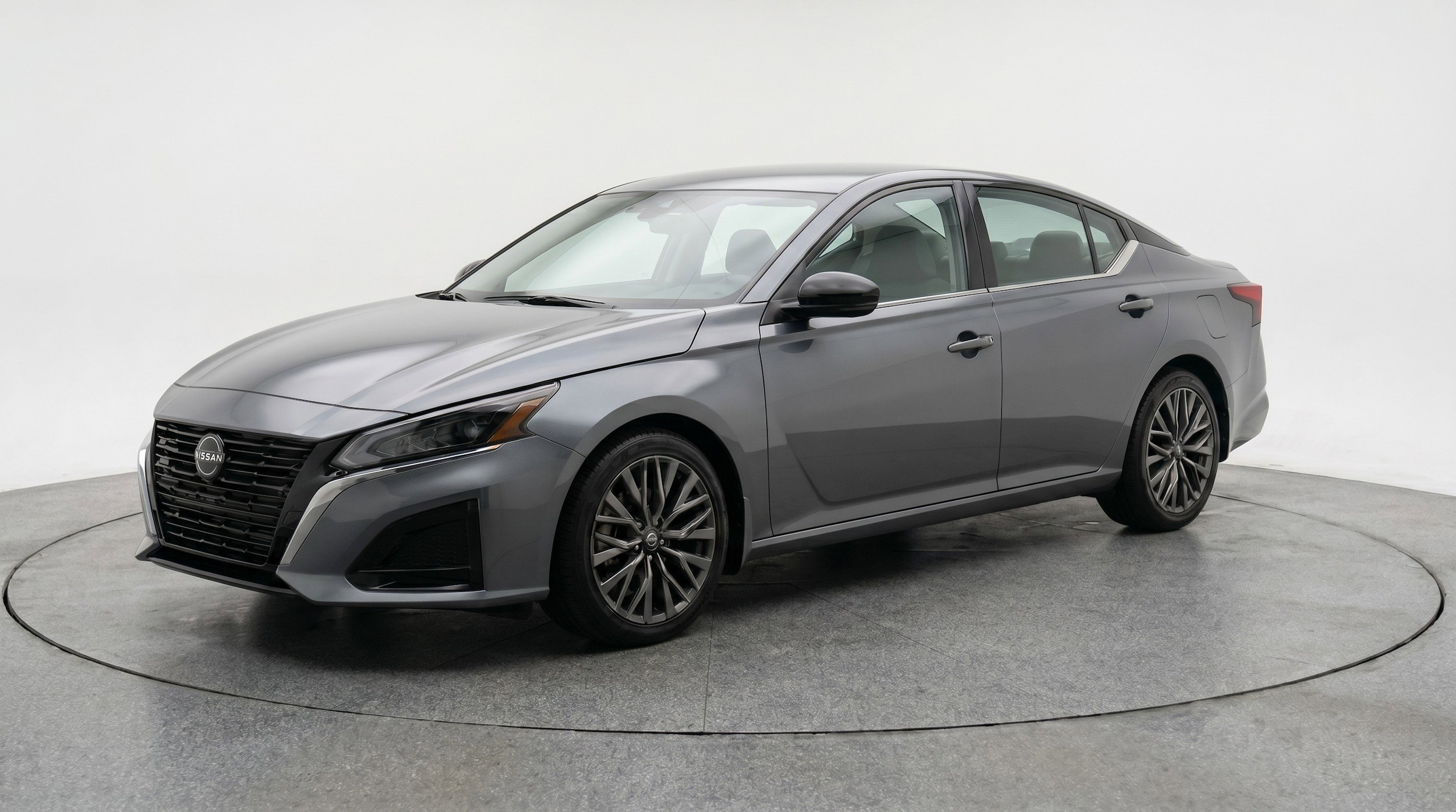 Thumbnail: 2025 Nissan Altima - 3
