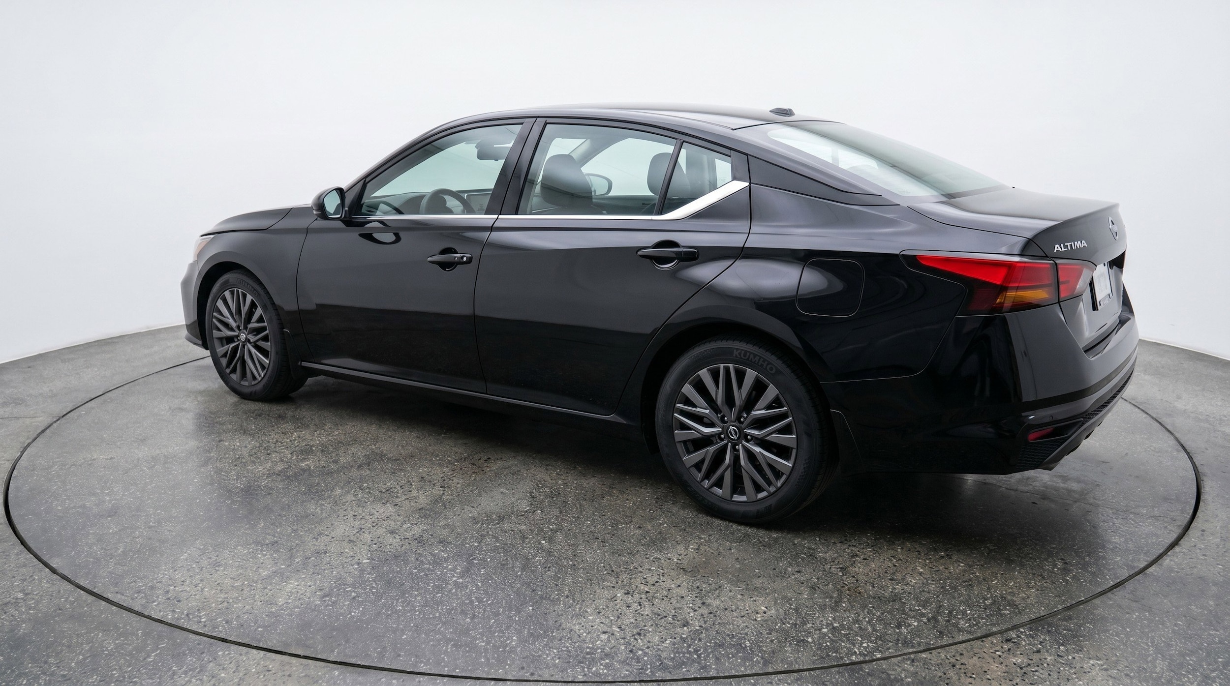 Thumbnail: 2025 Nissan Altima - 6