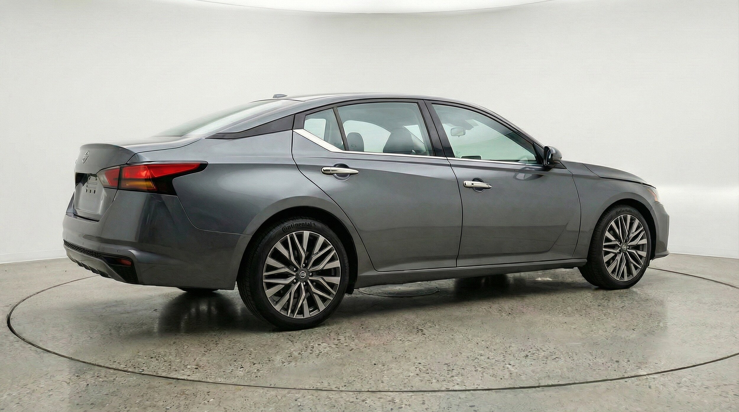 Thumbnail: 2025 Nissan Altima - 9