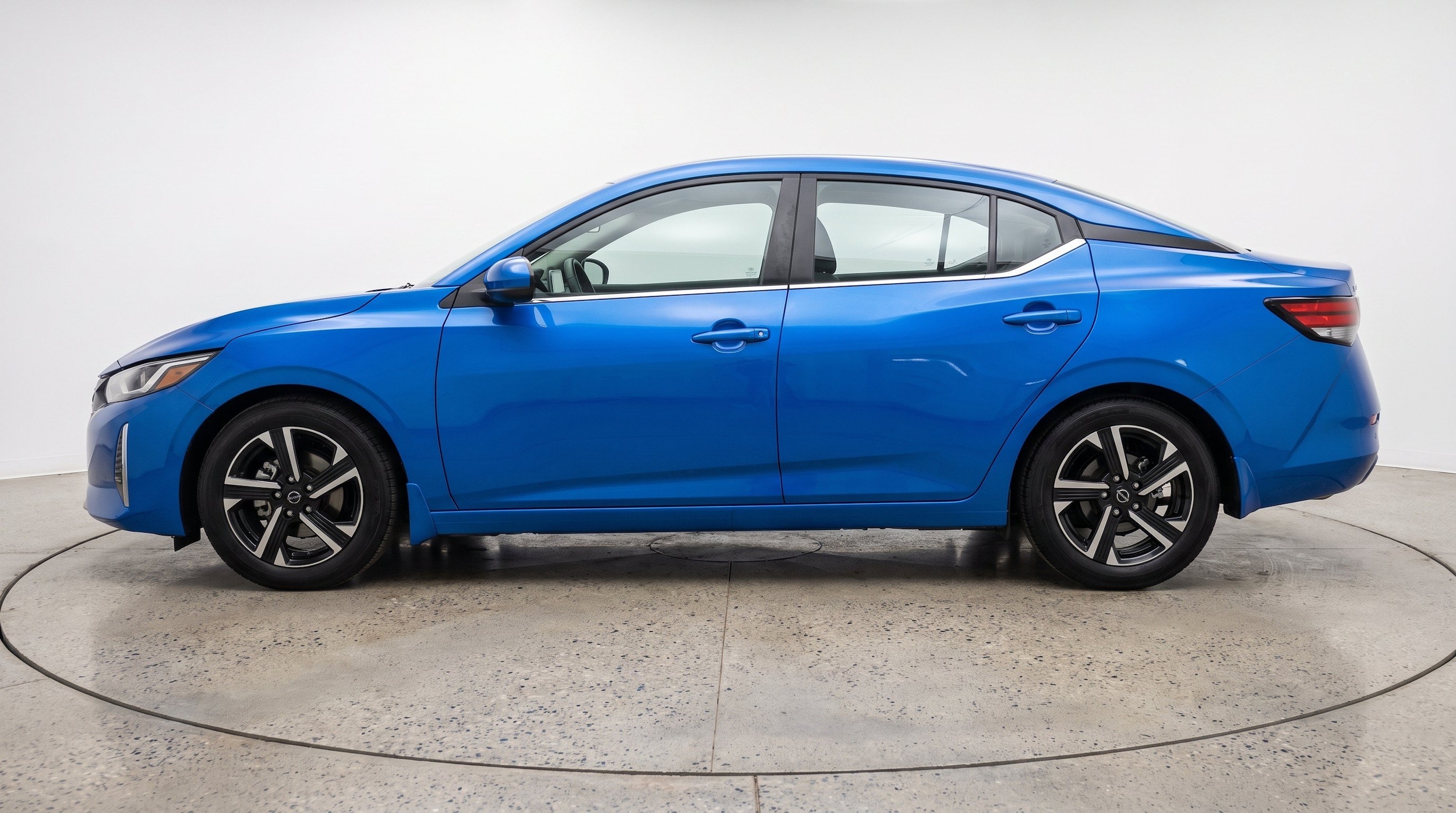 Thumbnail: 2025 Nissan Sentra - 5