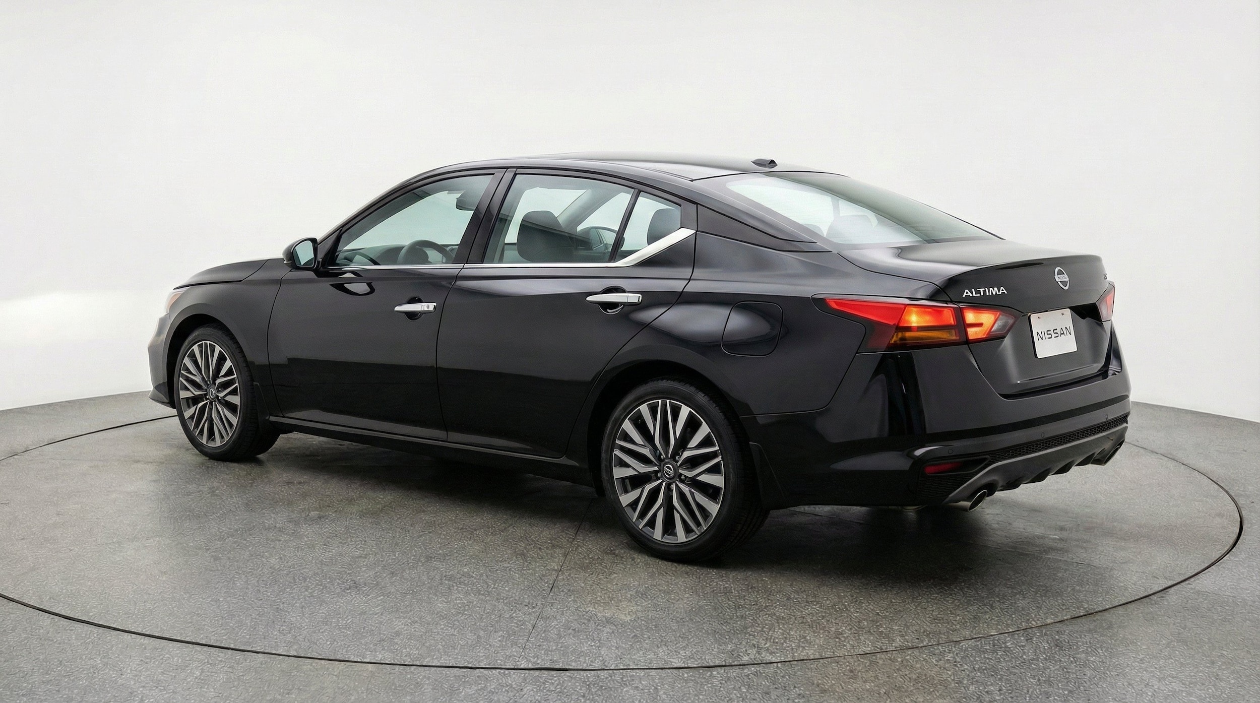 Thumbnail: 2025 Nissan Altima - 6