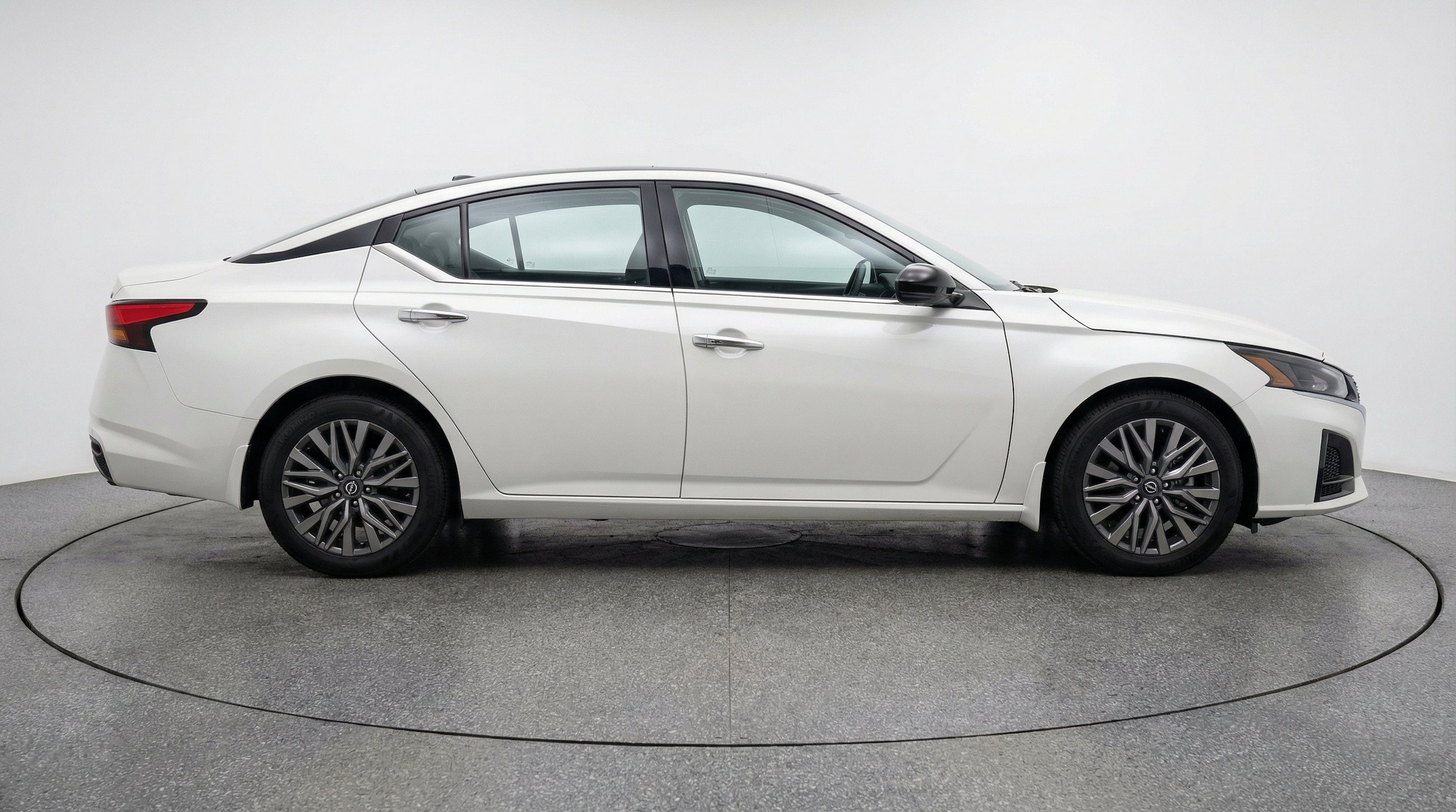 Thumbnail: 2025 Nissan Altima - 11