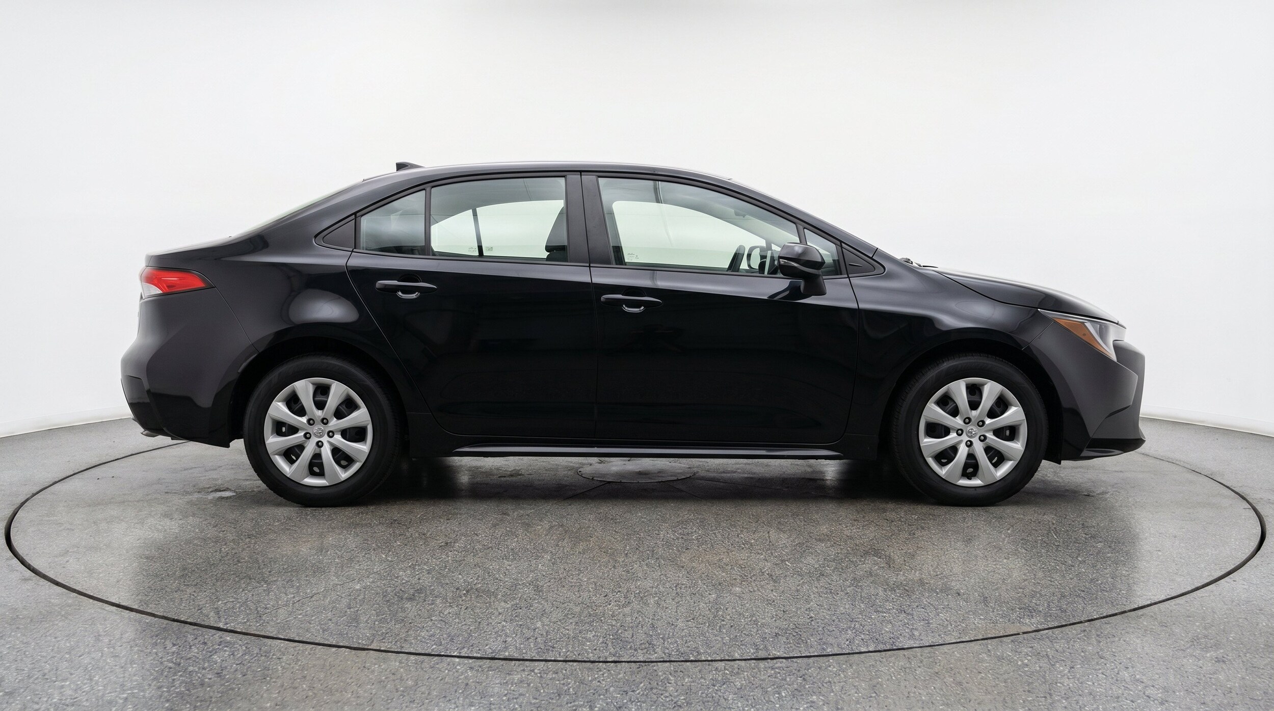 Thumbnail: 2025 Toyota Corolla - 11
