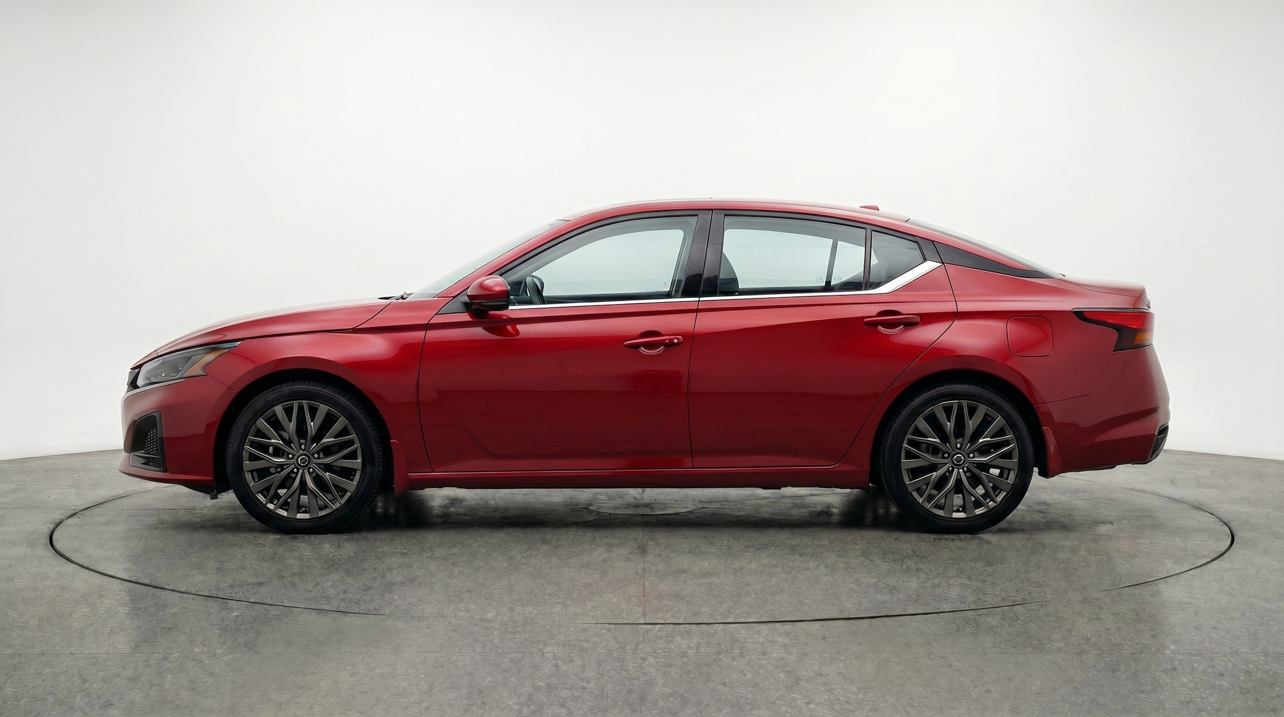 Thumbnail: 2025 Nissan Altima - 5