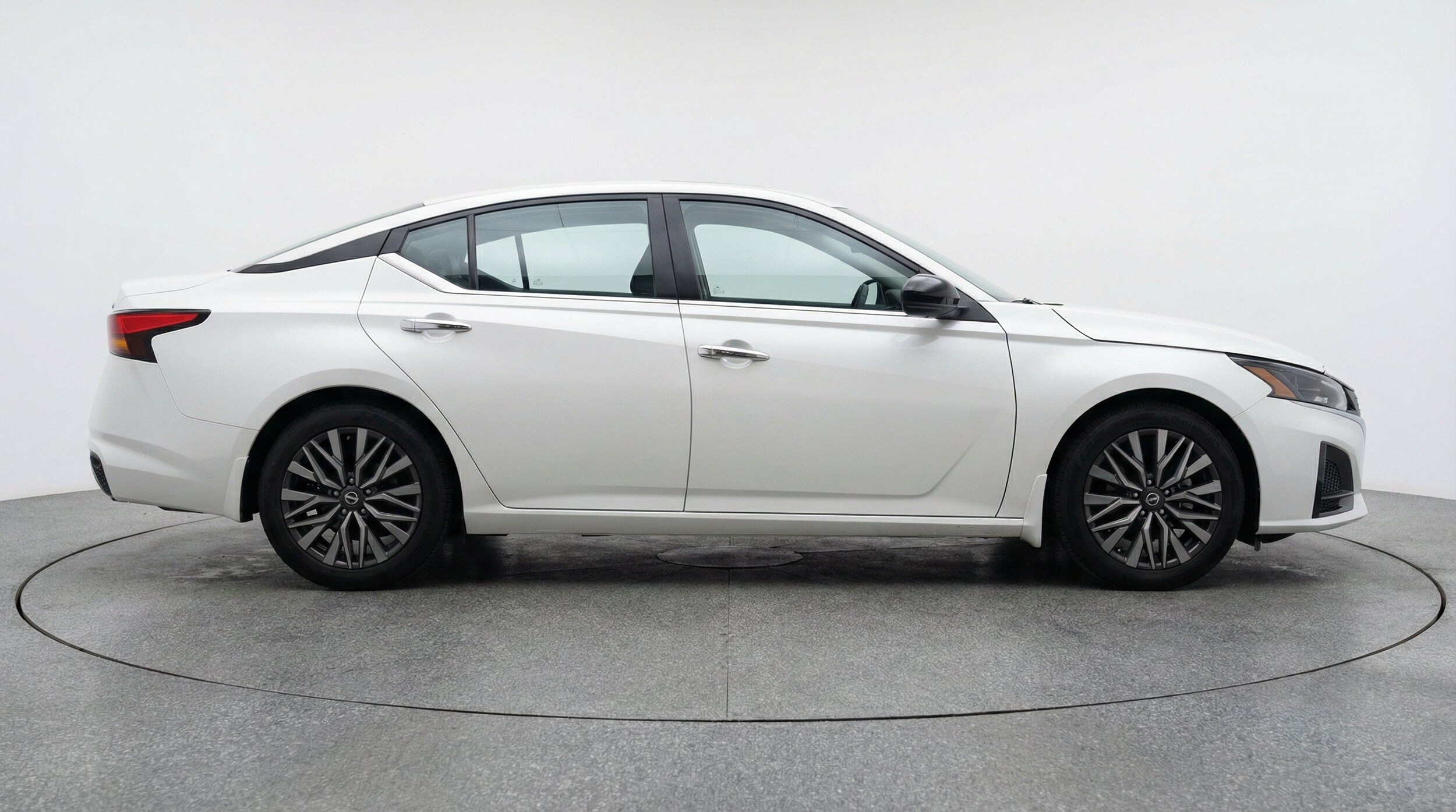 Thumbnail: 2025 Nissan Altima - 11