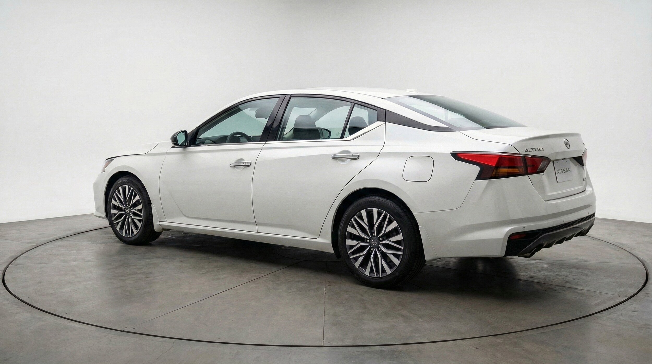 Thumbnail: 2025 Nissan Altima - 6