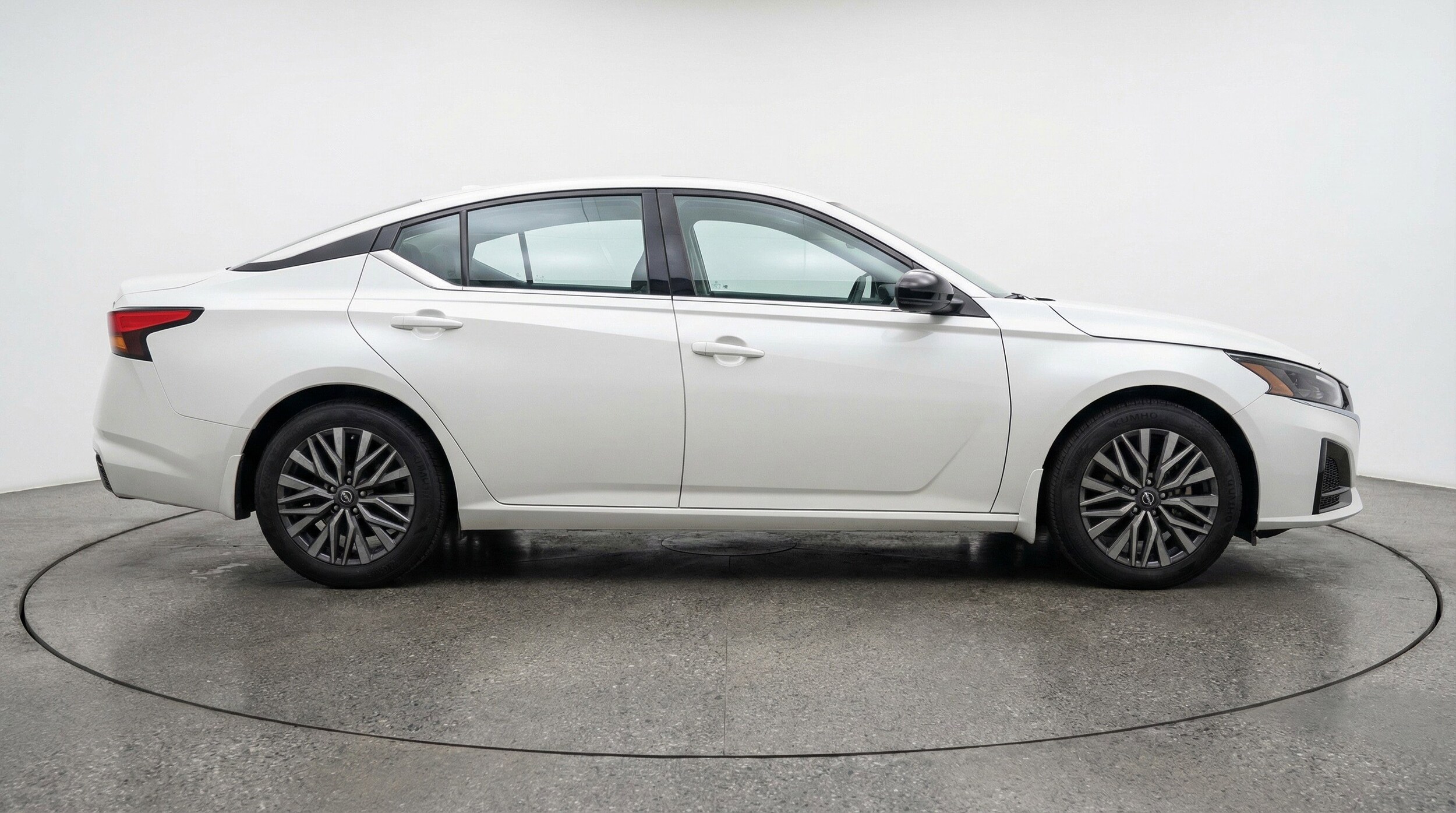 Thumbnail: 2025 Nissan Altima - 11