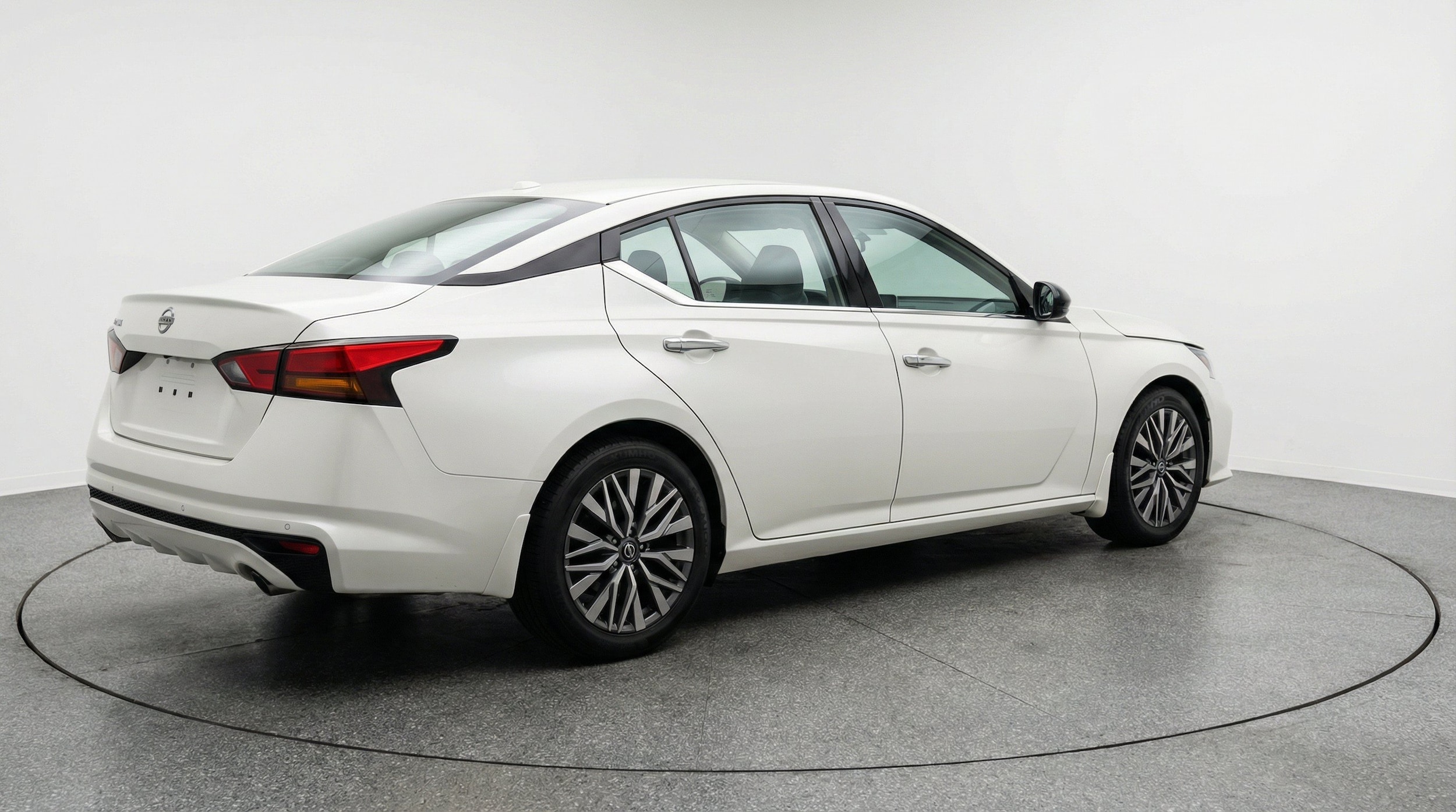 Thumbnail: 2025 Nissan Altima - 9
