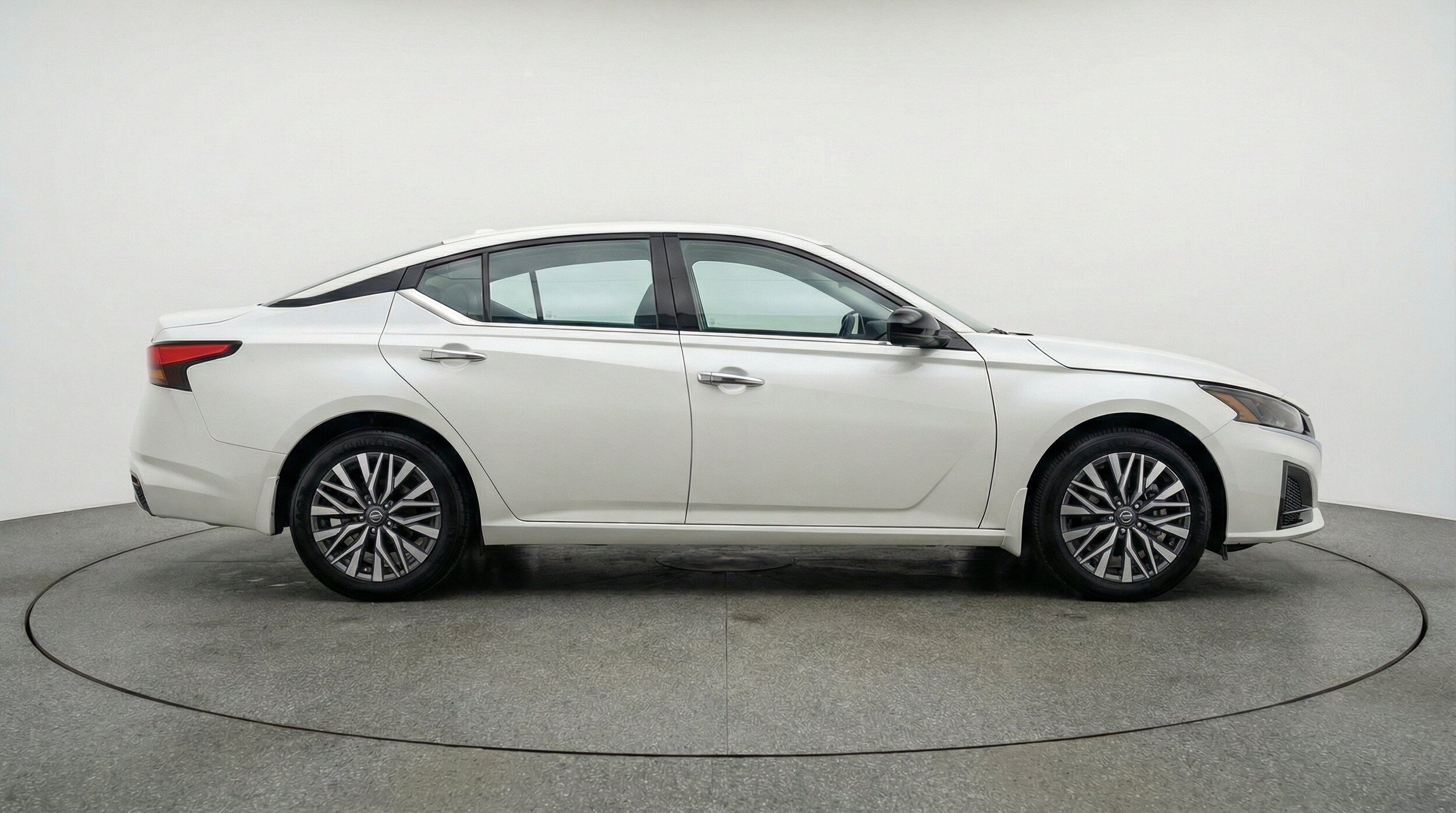 Thumbnail: 2025 Nissan Altima - 11