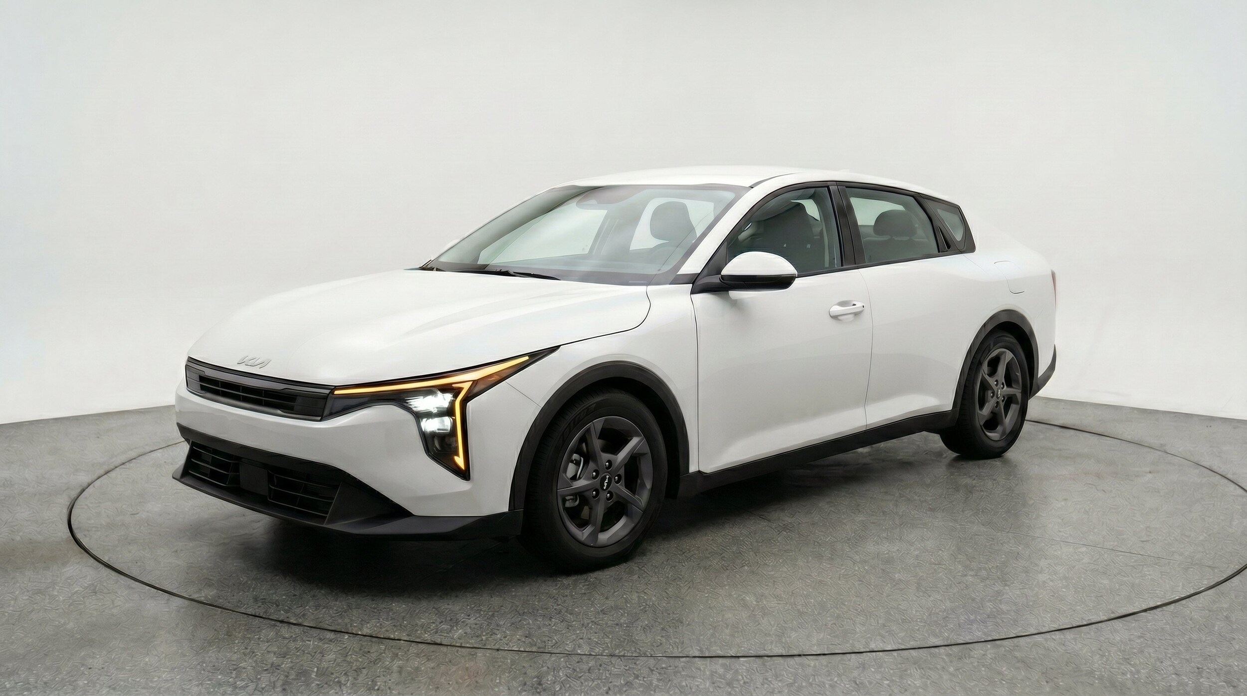 Thumbnail: 2025 Kia K4 - 3