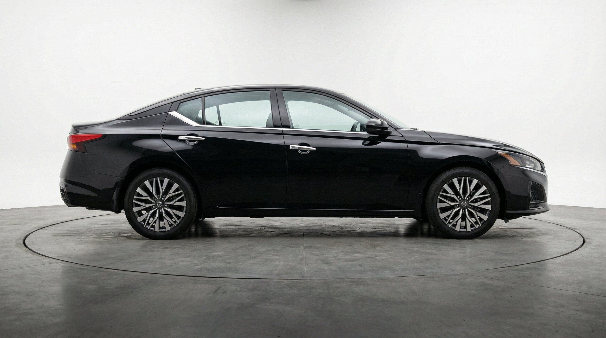 Thumbnail: 2025 Nissan Altima - 11