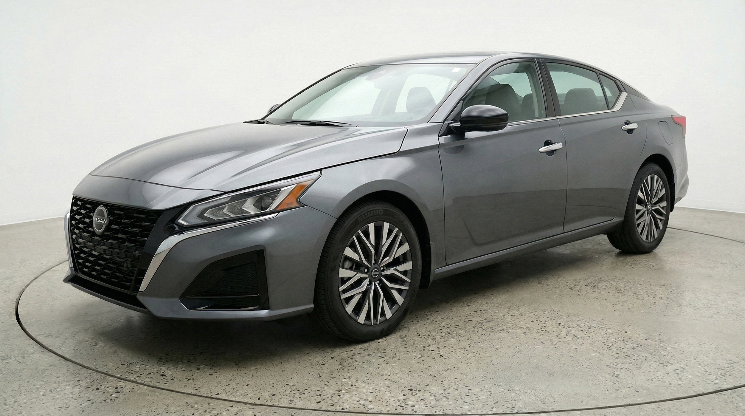 Thumbnail: 2025 Nissan Altima - 3