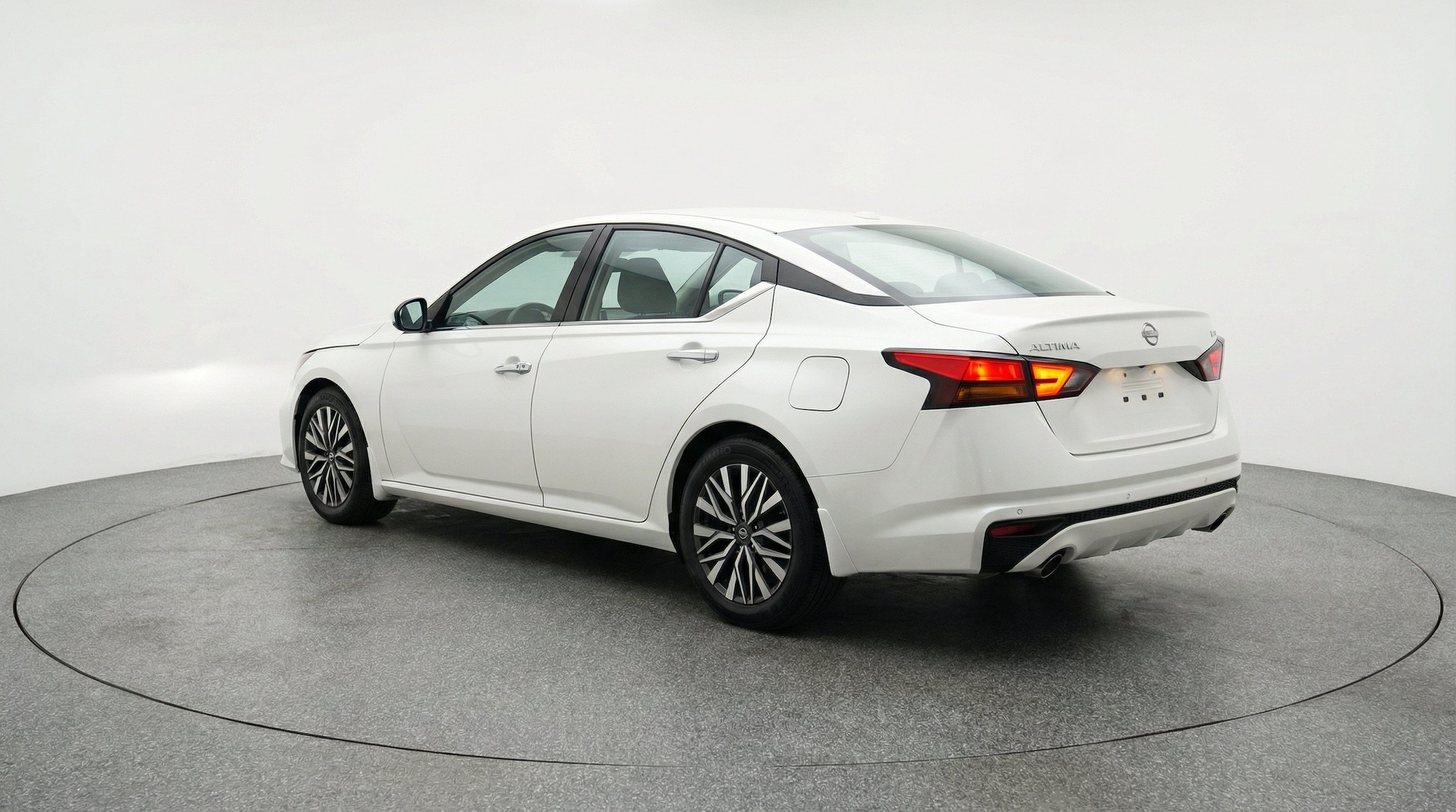 Thumbnail: 2025 Nissan Altima - 6