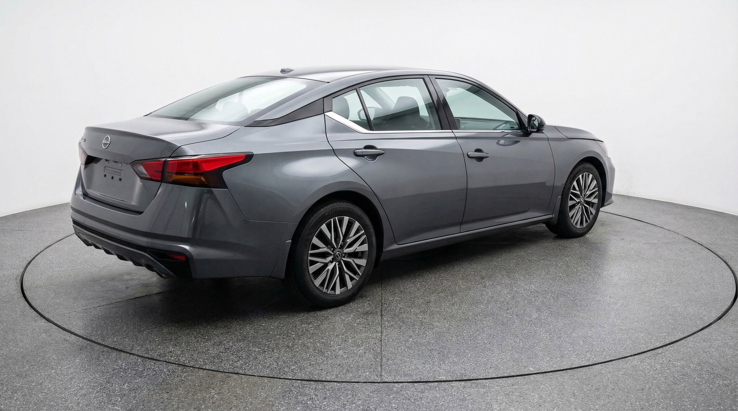 Thumbnail: 2025 Nissan Altima - 9