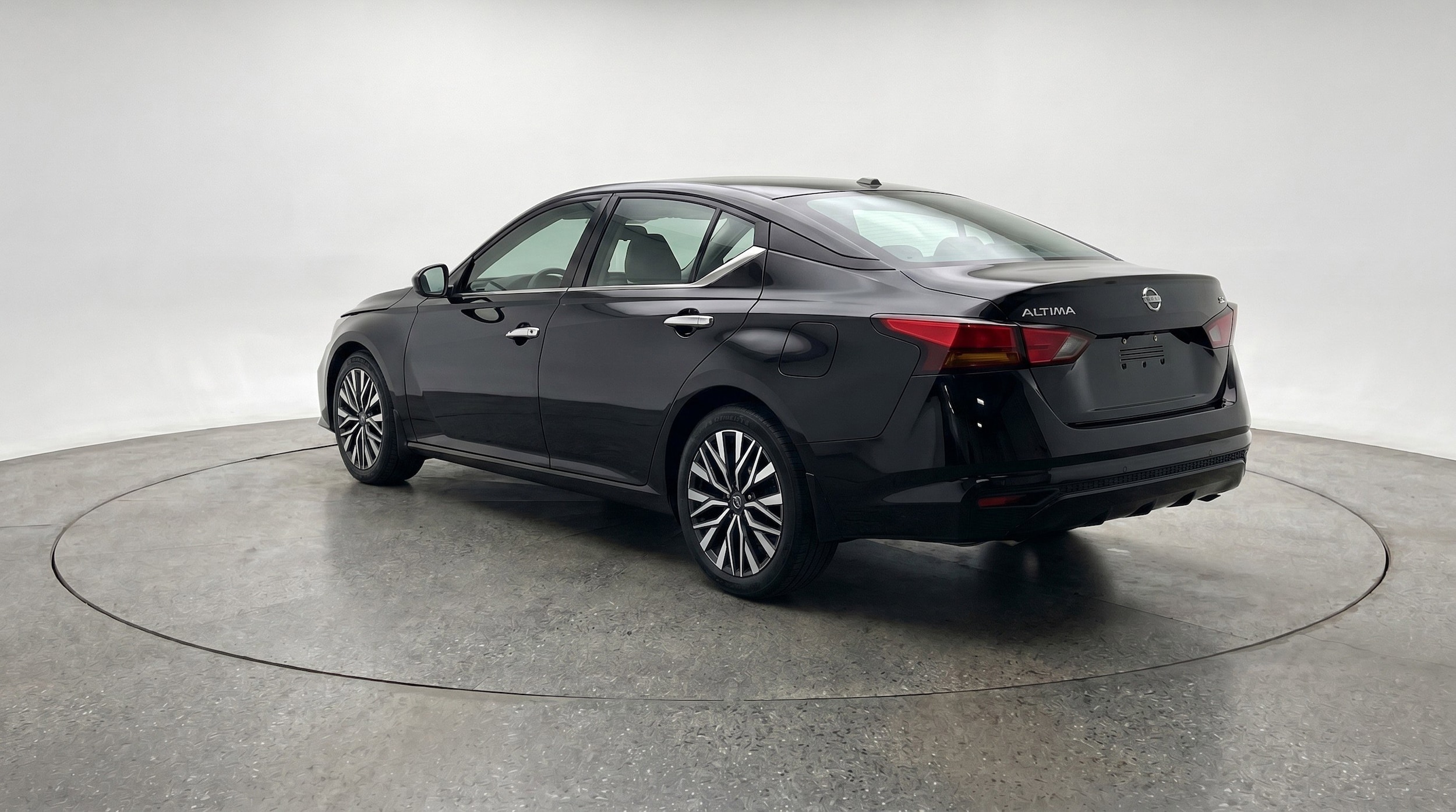 Thumbnail: 2025 Nissan Altima - 6