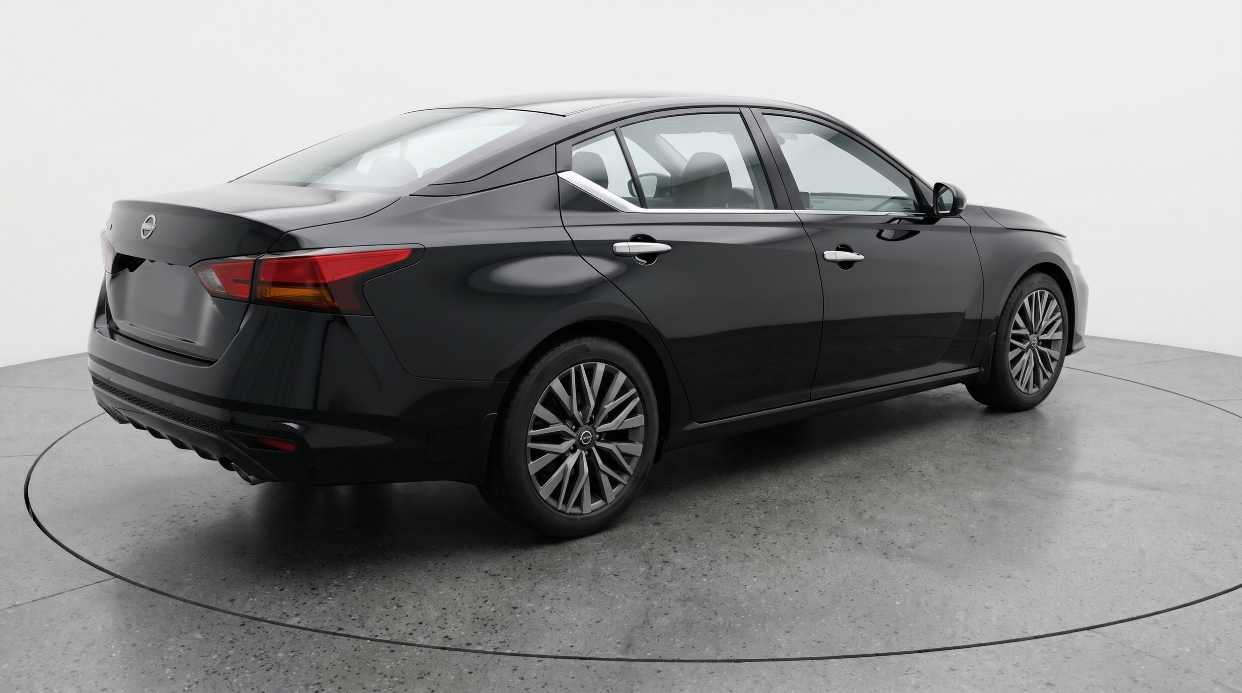 Thumbnail: 2025 Nissan Altima - 9