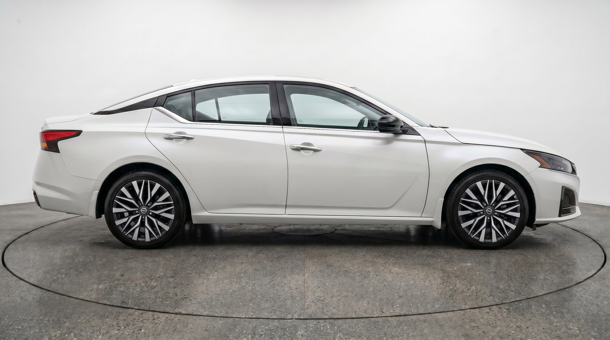 Thumbnail: 2025 Nissan Altima - 11