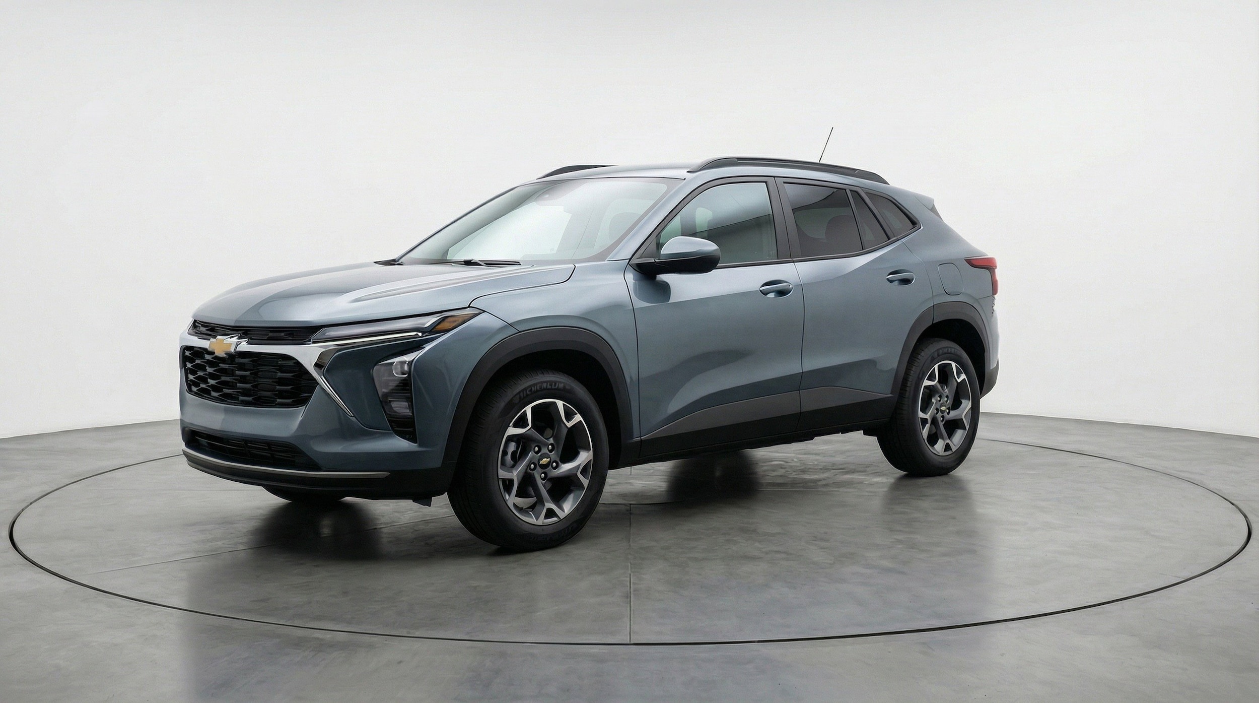 Thumbnail: 2025 Chevrolet Trax - 3