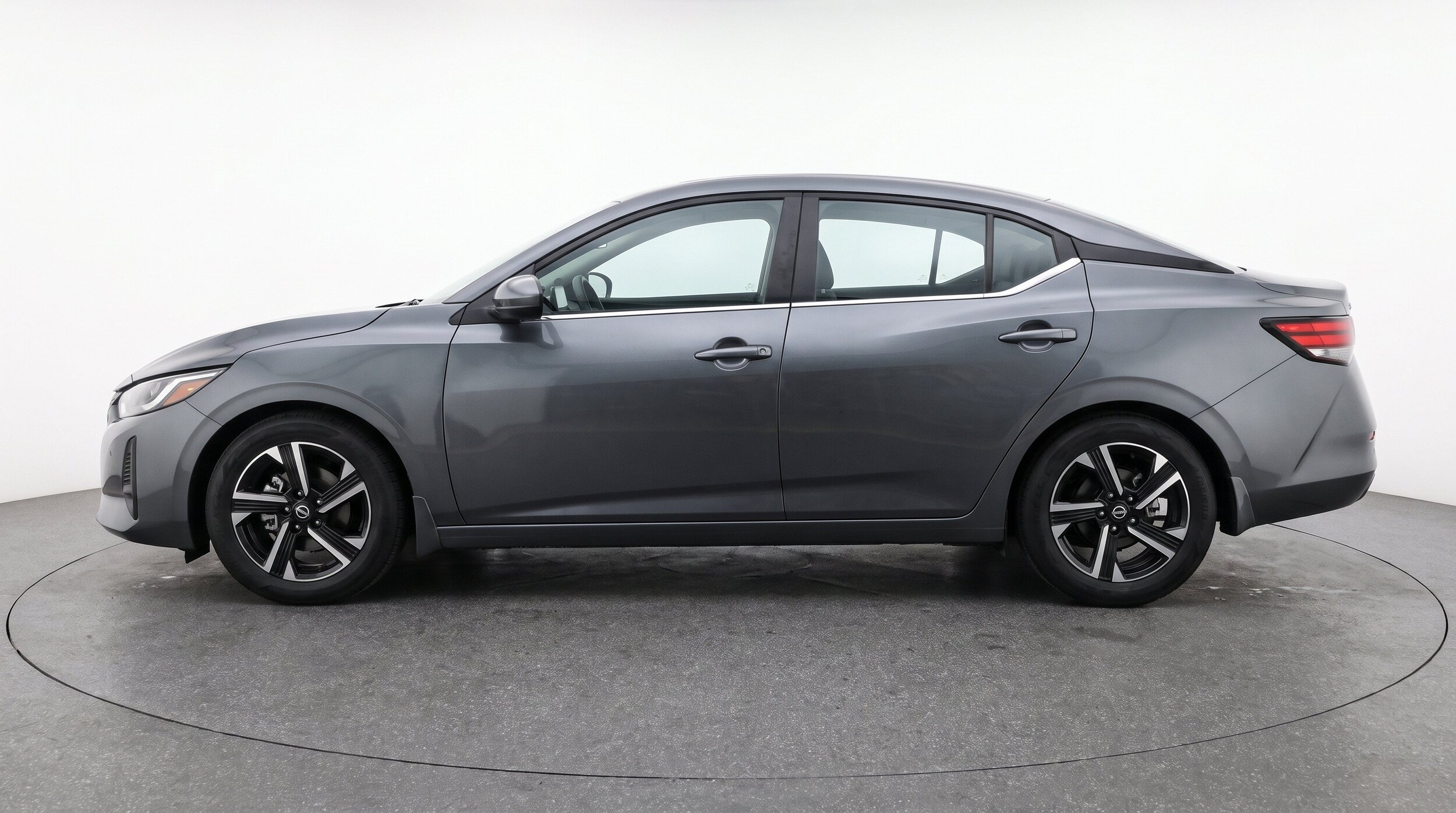 Thumbnail: 2025 Nissan Sentra - 5