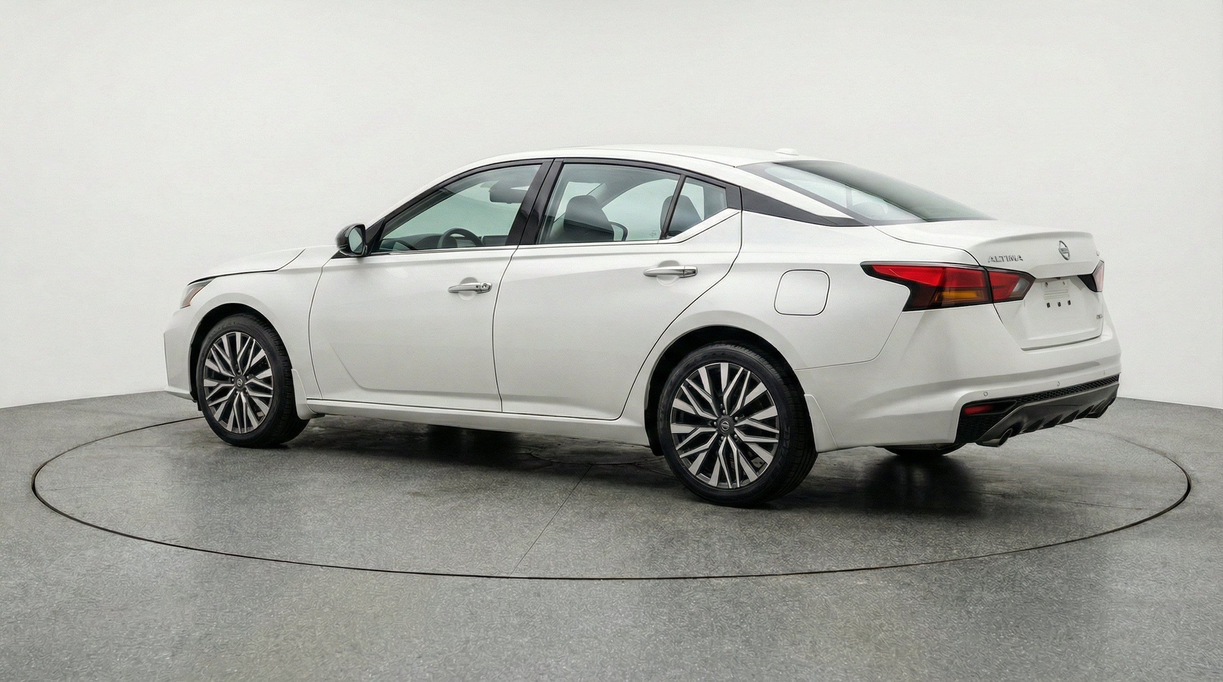 Thumbnail: 2025 Nissan Altima - 6
