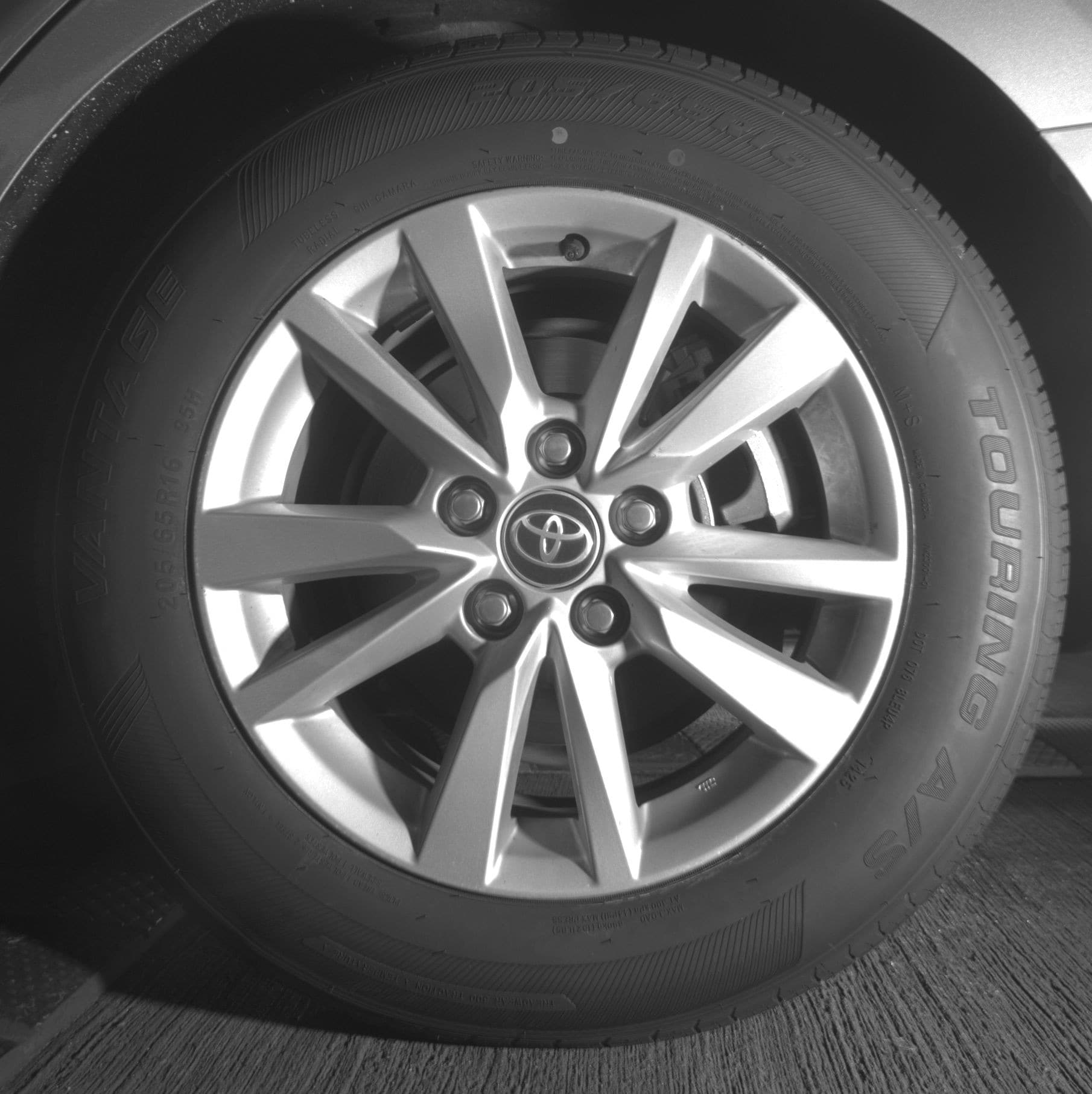 Thumbnail: 2025 Toyota Camry - 9