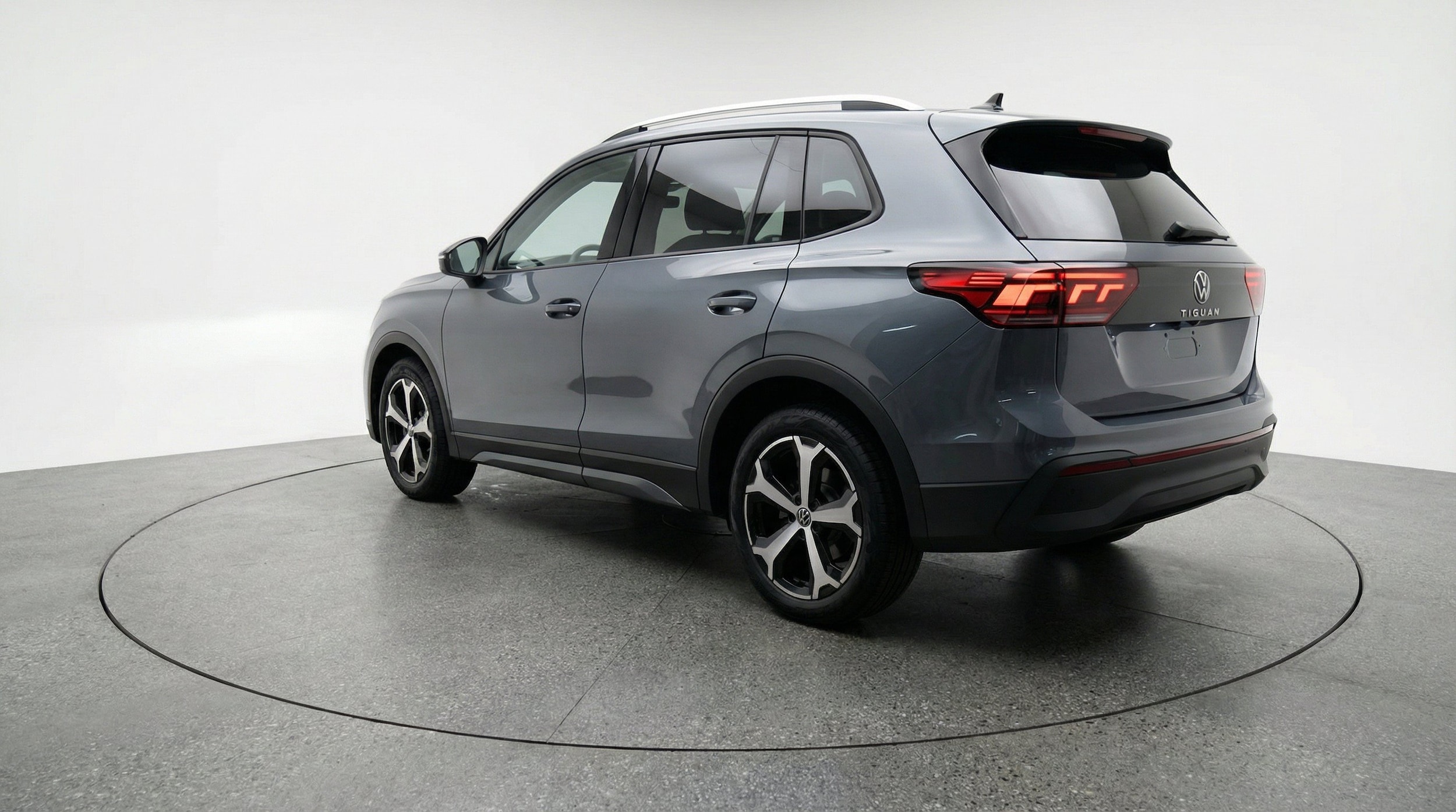 Thumbnail: 2026 Volkswagen Tiguan - 6