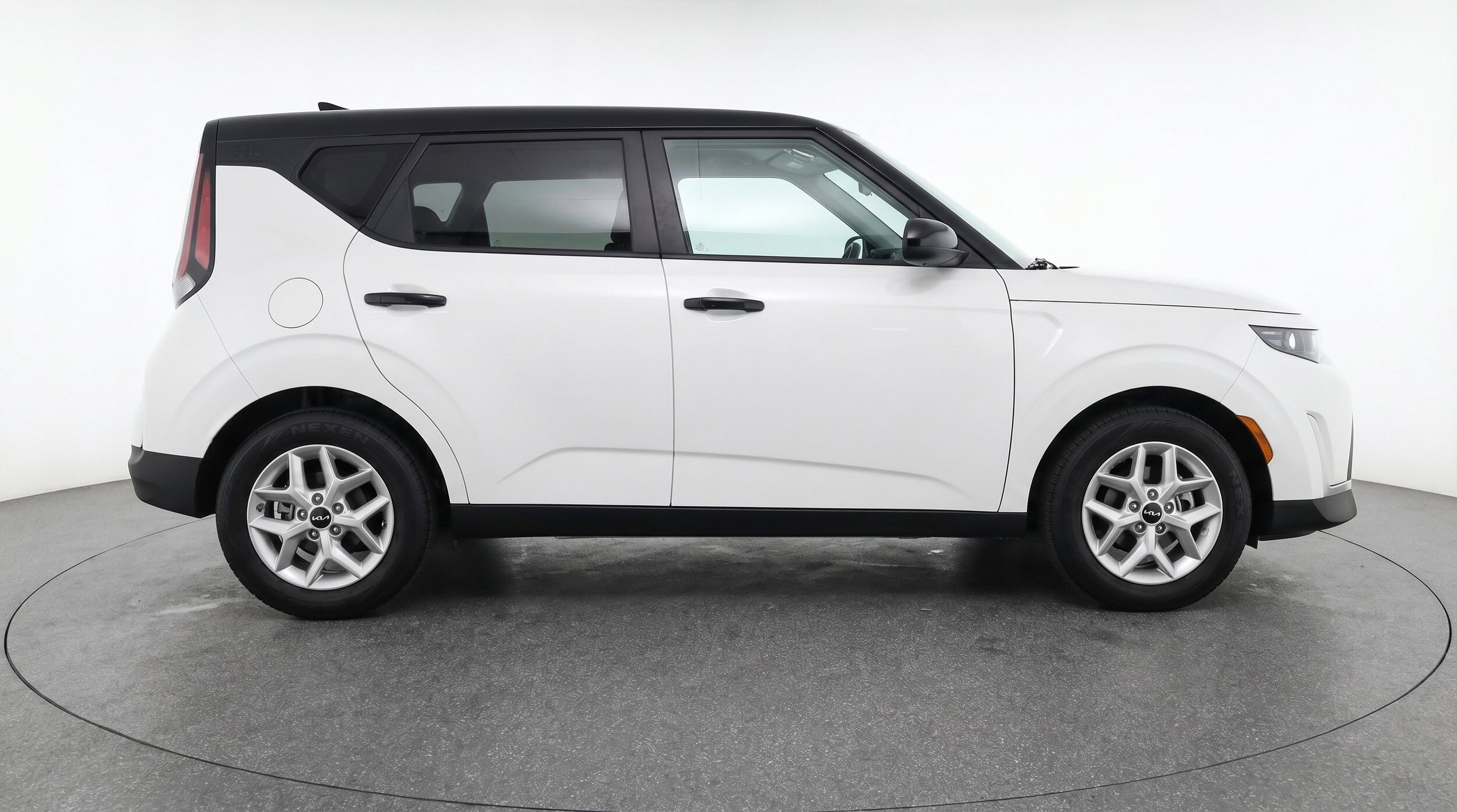 Thumbnail: 2025 Kia Soul - 11