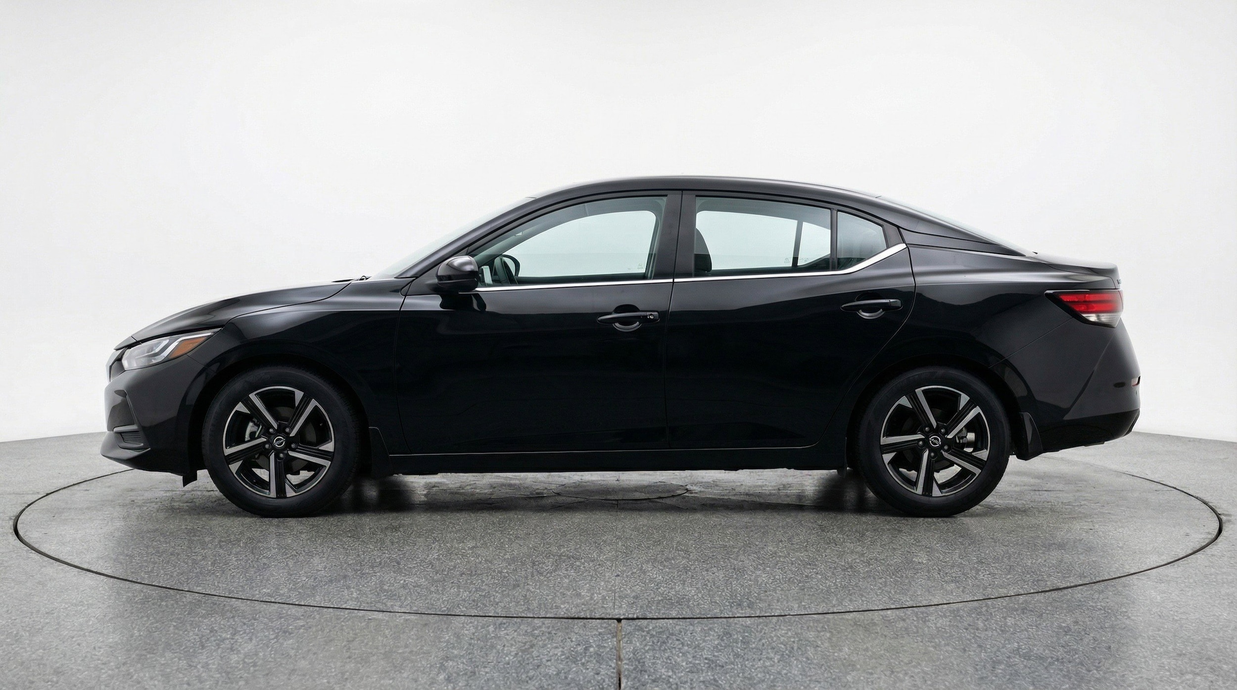 Thumbnail: 2025 Nissan Sentra - 5