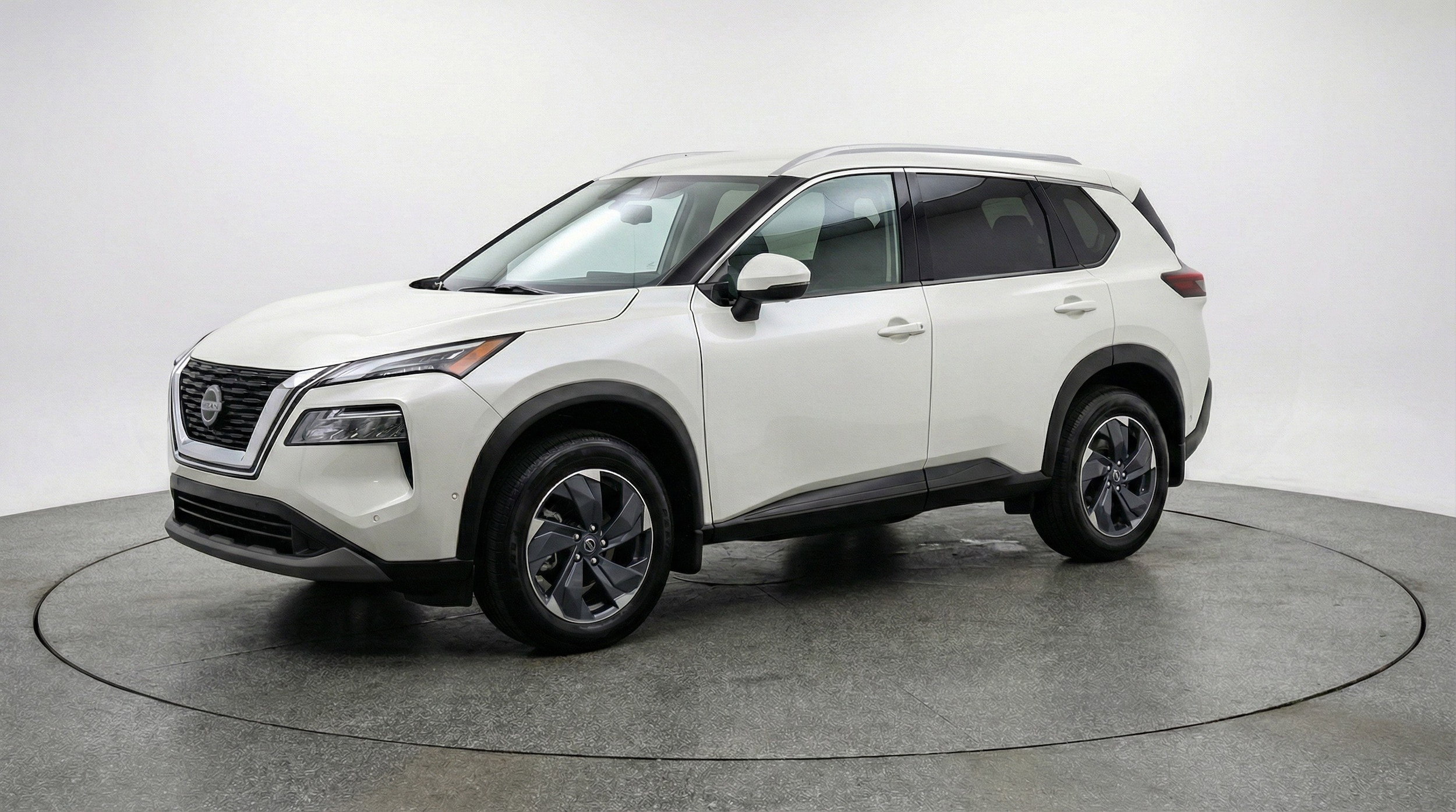 Thumbnail: 2025 Nissan Rogue - 3