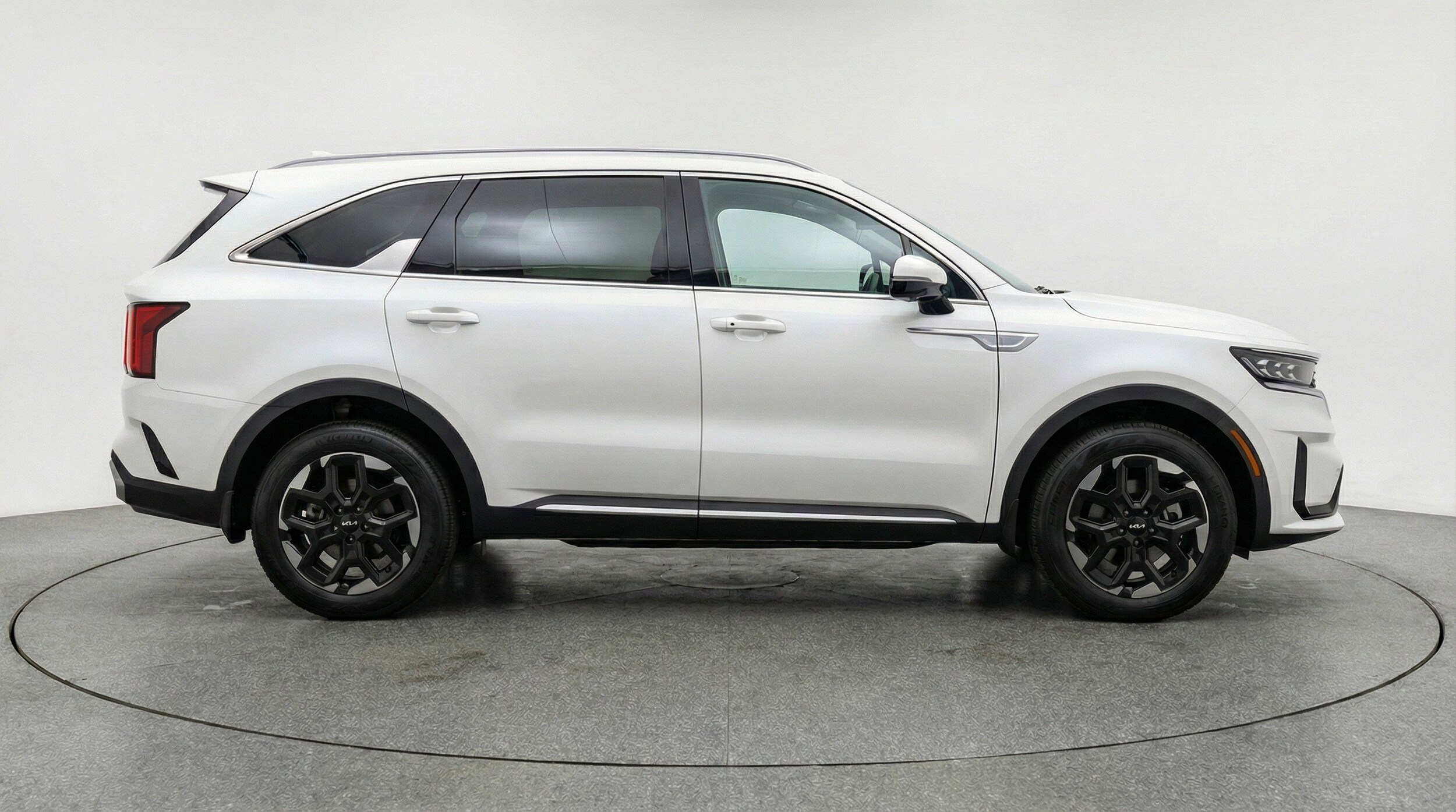 Thumbnail: 2024 Kia Sorento - 11
