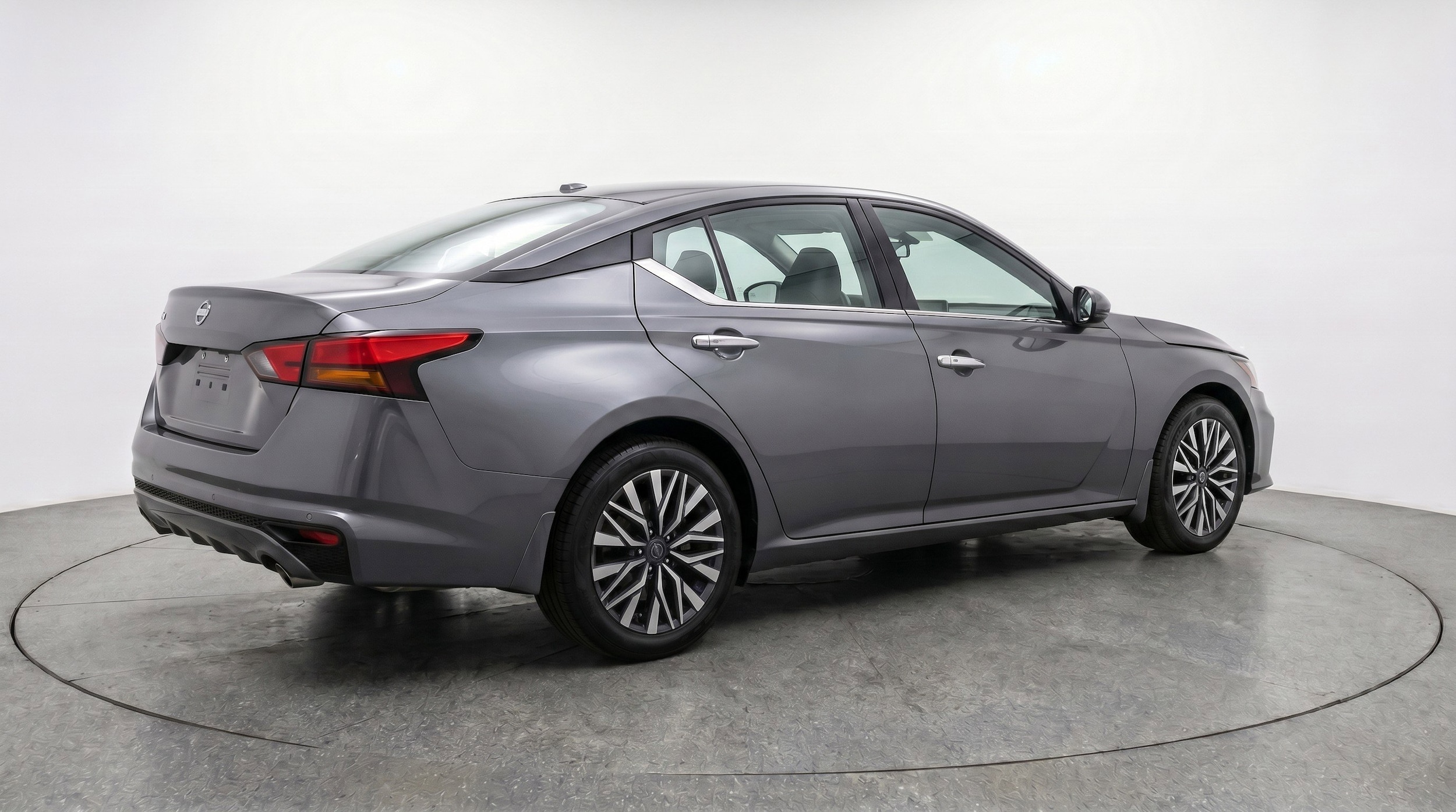 Thumbnail: 2025 Nissan Altima - 9