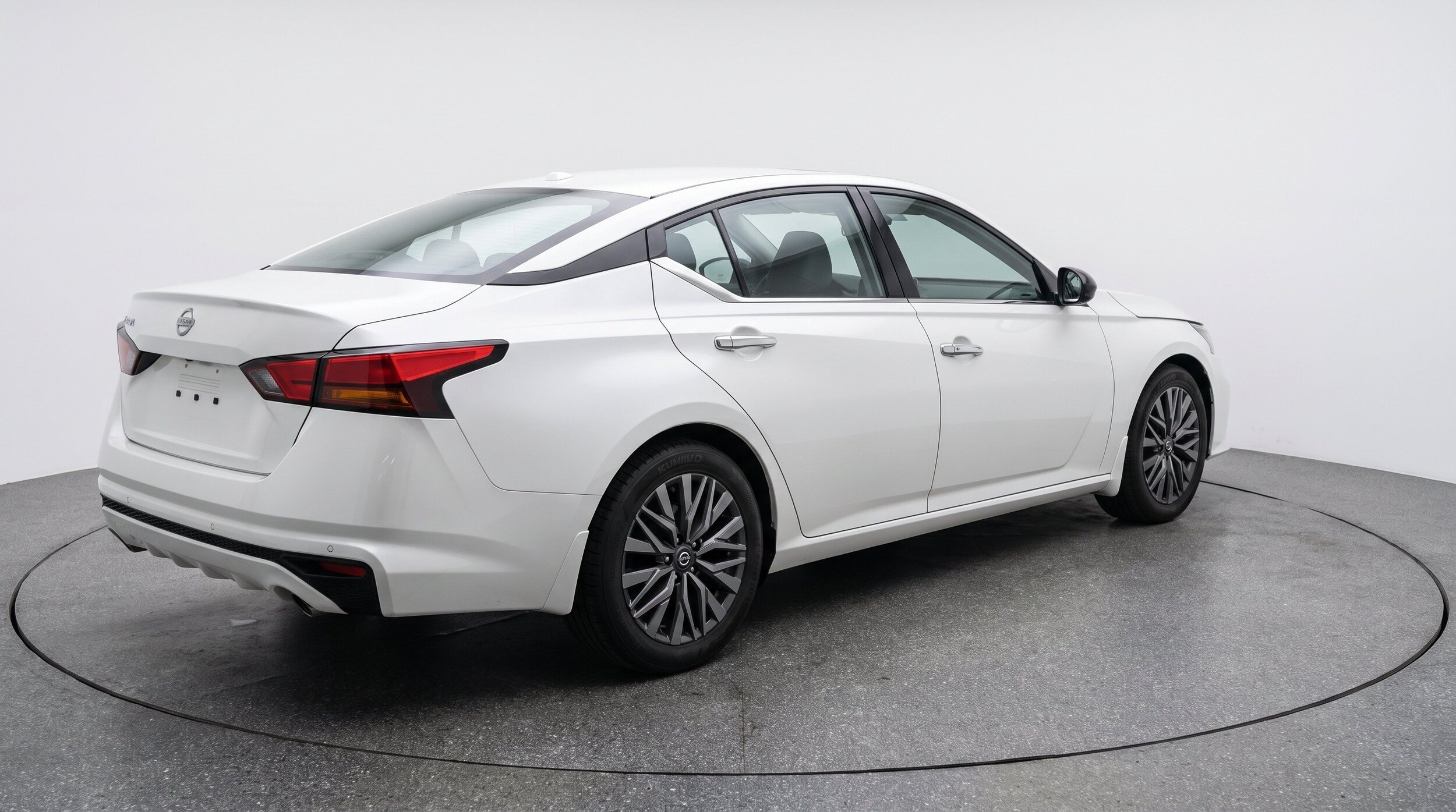 Thumbnail: 2025 Nissan Altima - 9