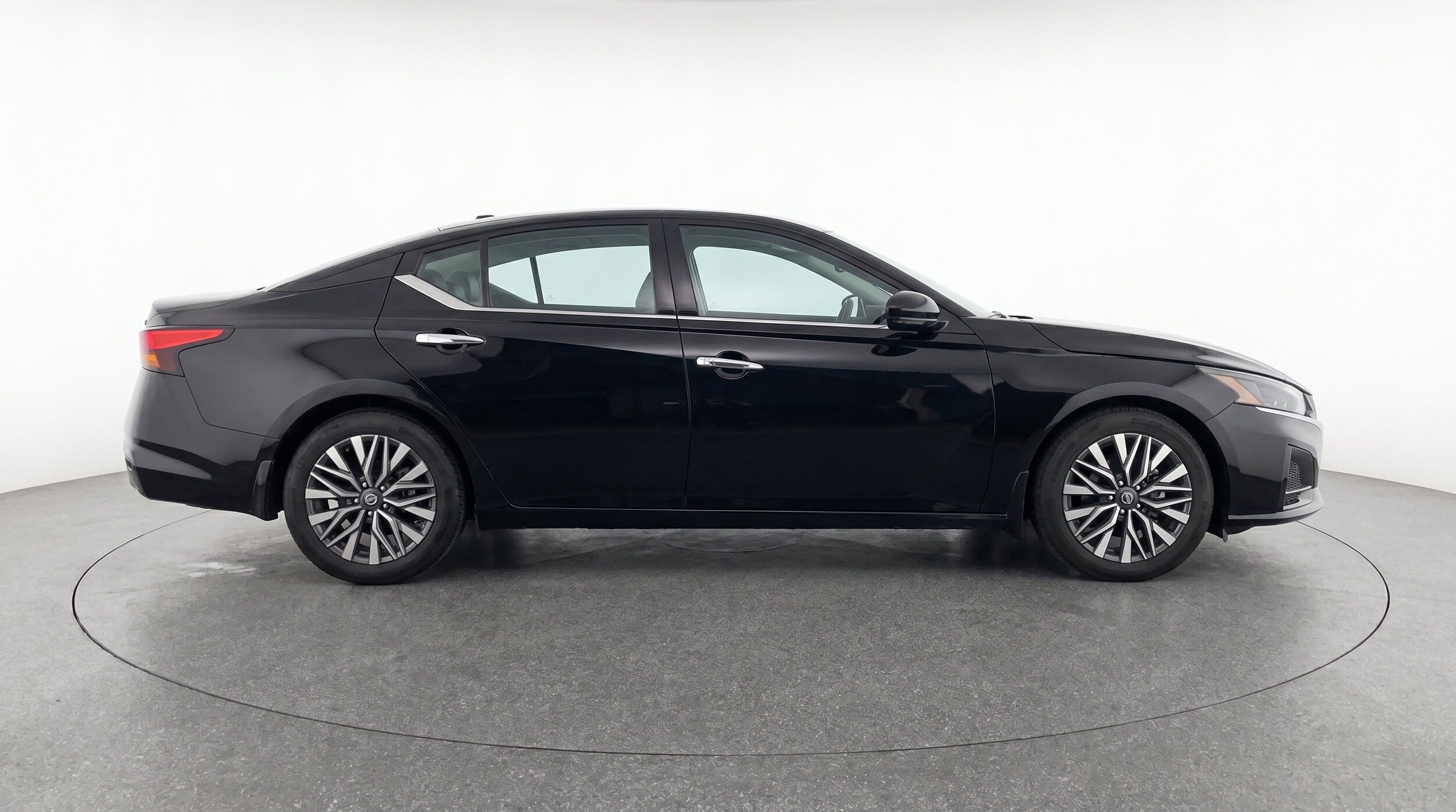 Thumbnail: 2025 Nissan Altima - 11