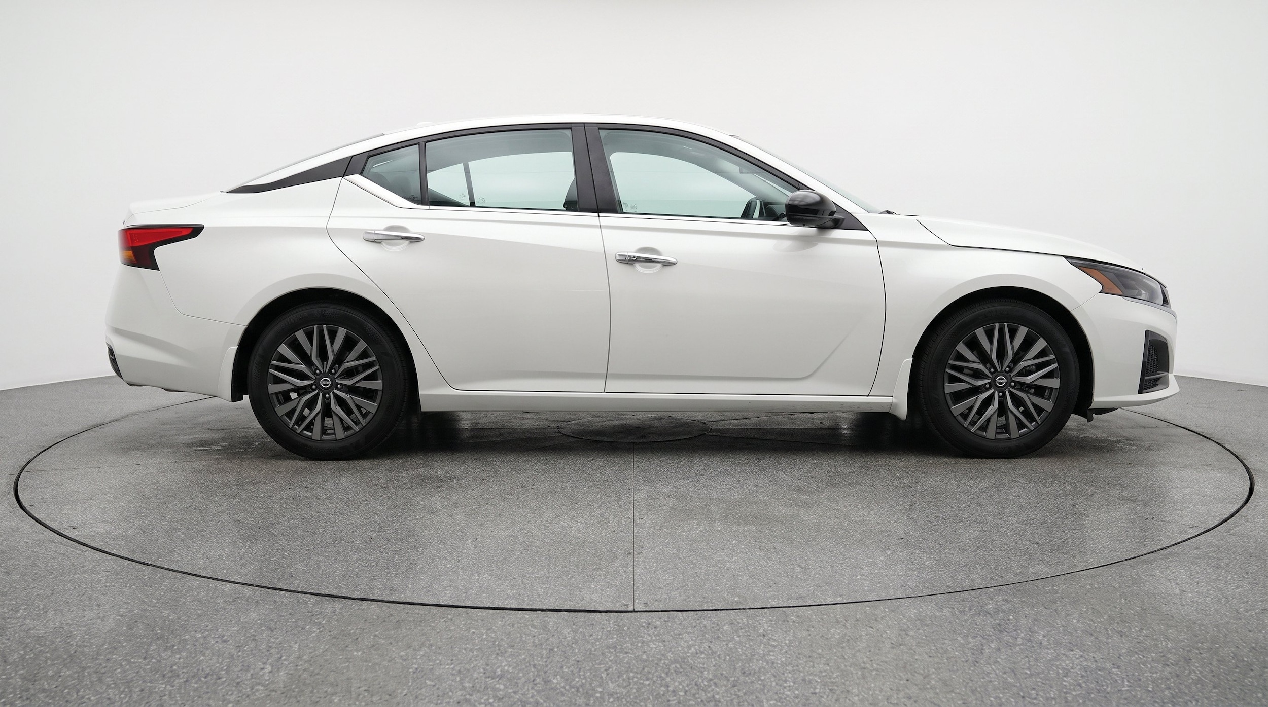 Thumbnail: 2025 Nissan Altima - 11