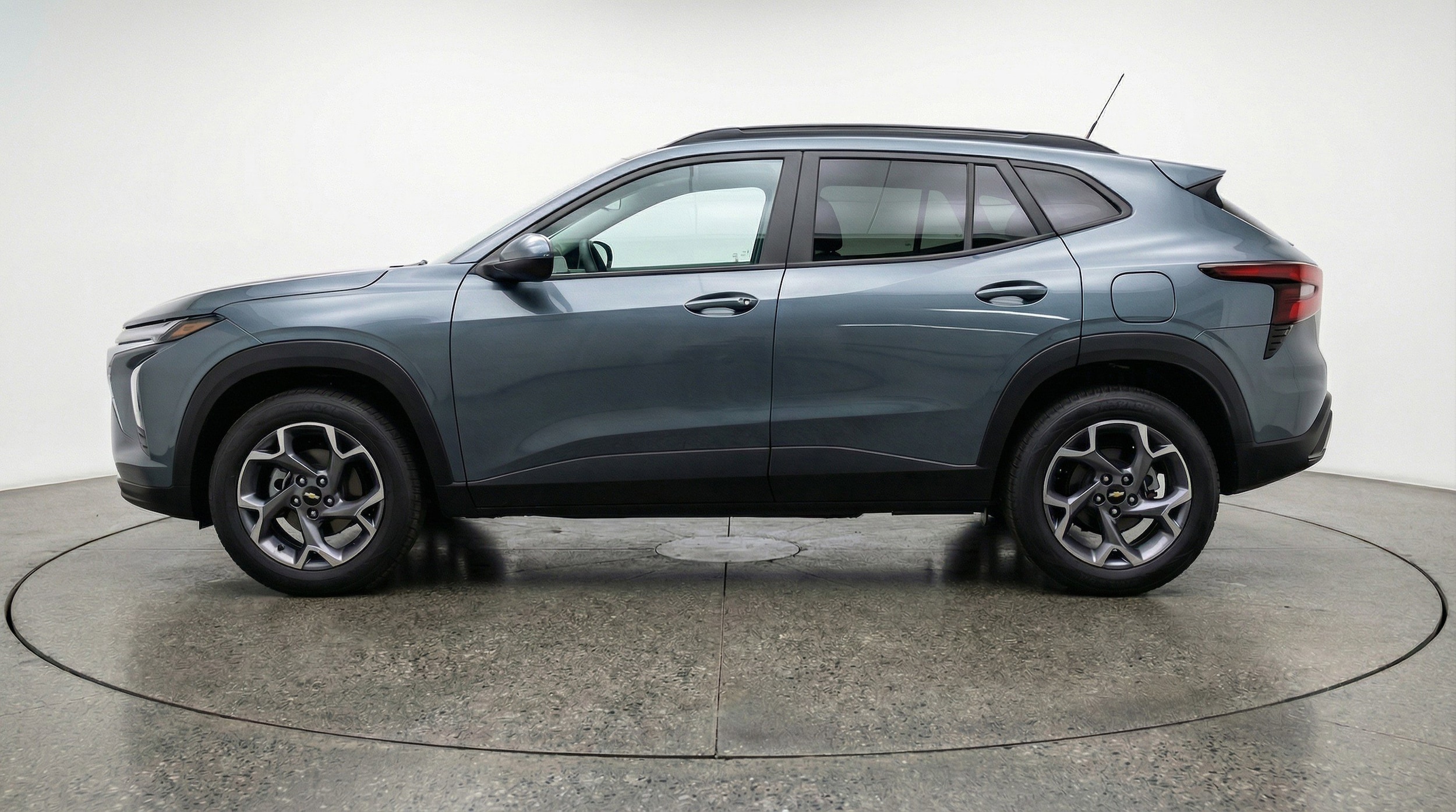 Thumbnail: 2025 Chevrolet Trax - 5