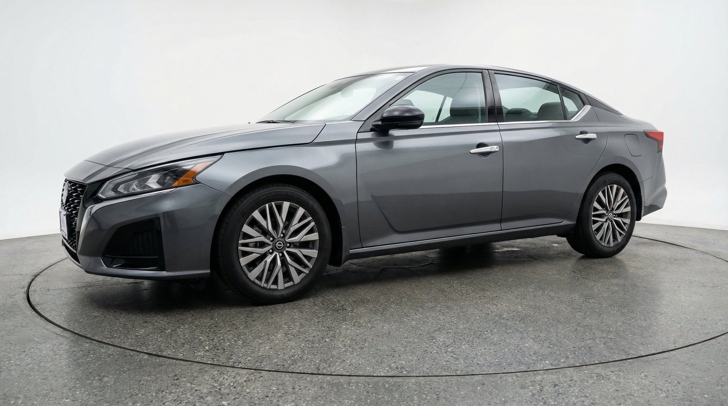 Thumbnail: 2025 Nissan Altima - 3