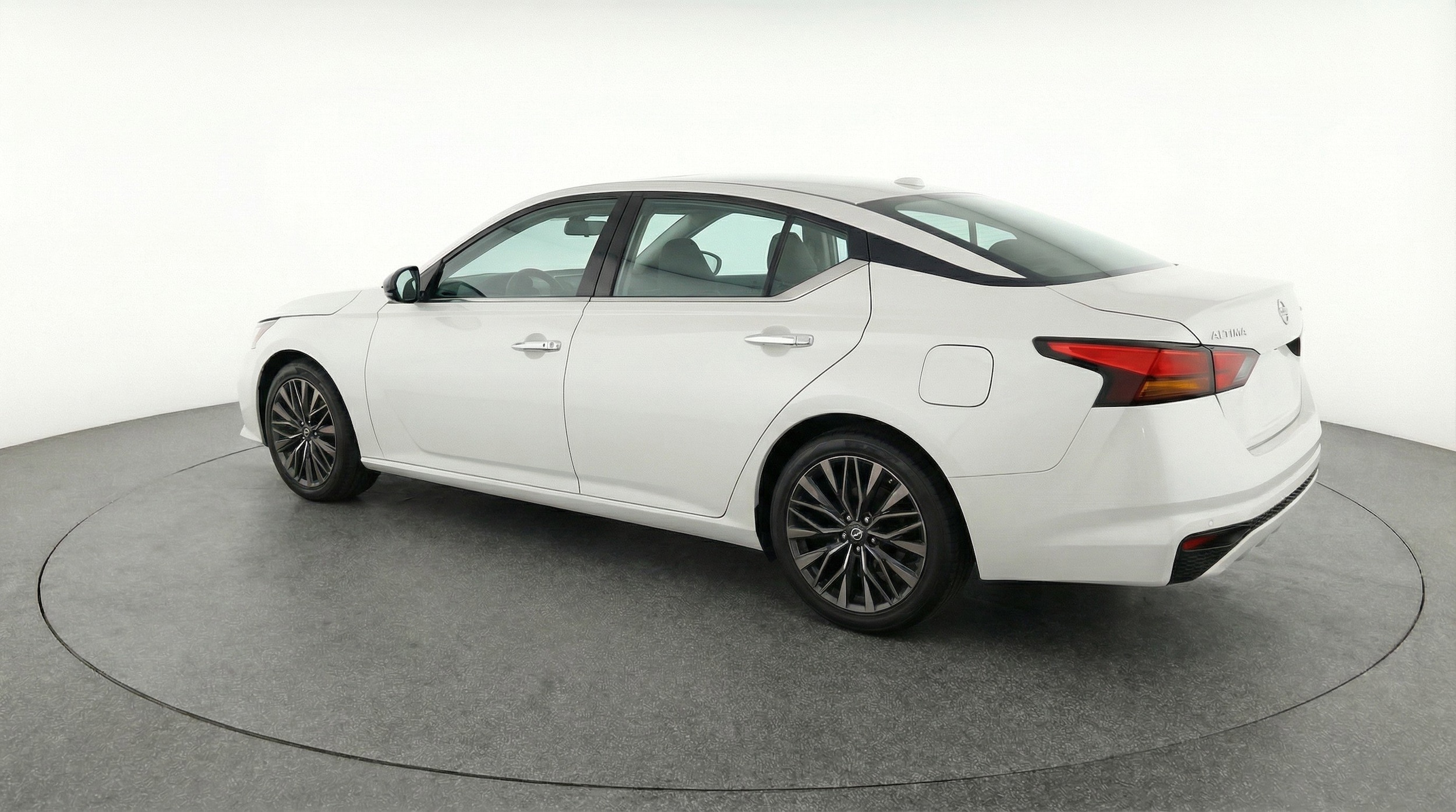 Thumbnail: 2025 Nissan Altima - 6