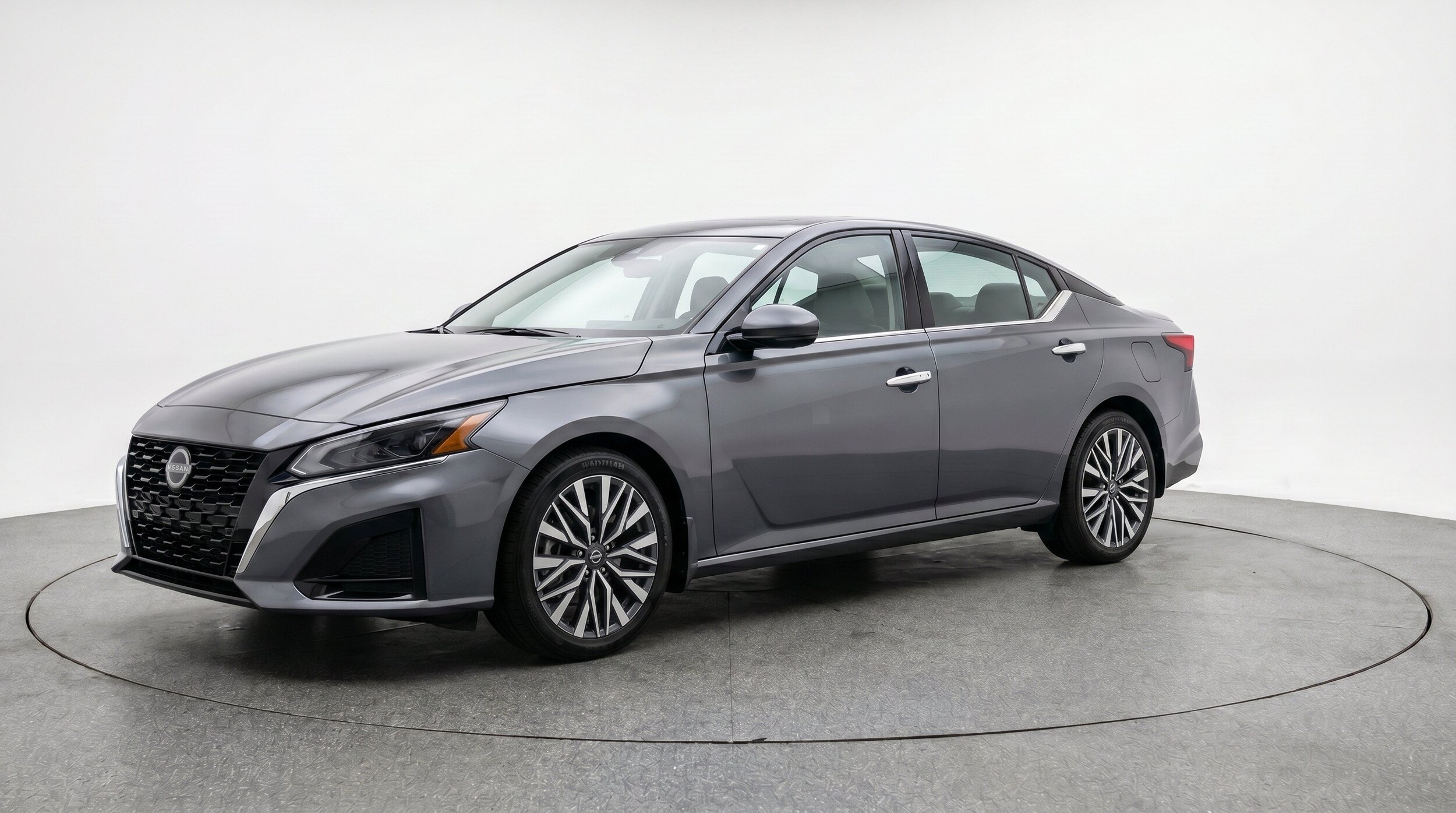 Thumbnail: 2025 Nissan Altima - 3