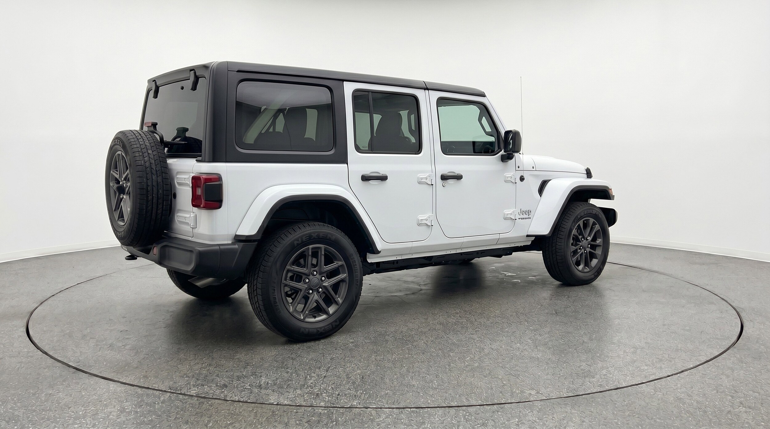 Thumbnail: 2025 Jeep Wrangler - 9