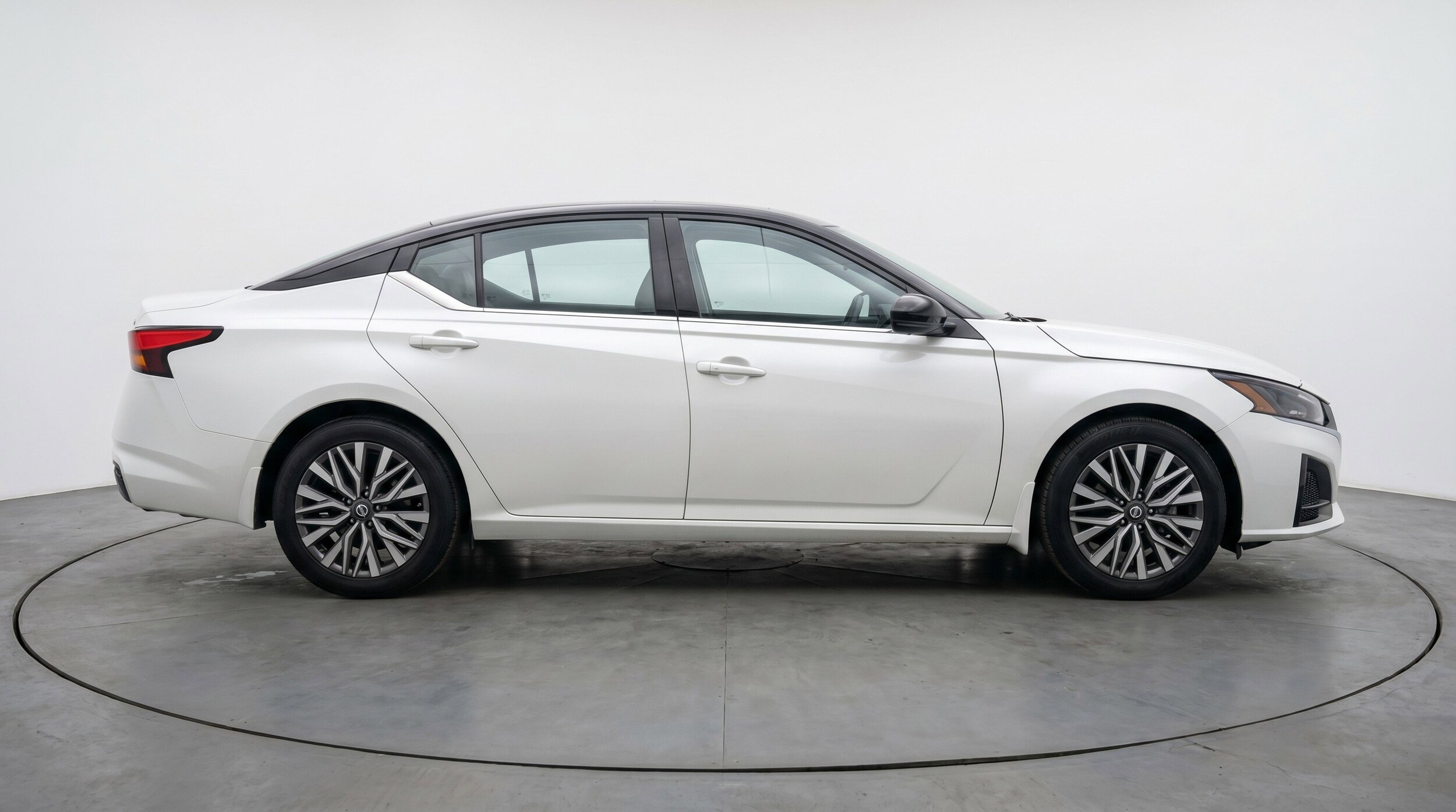 Thumbnail: 2025 Nissan Altima - 11