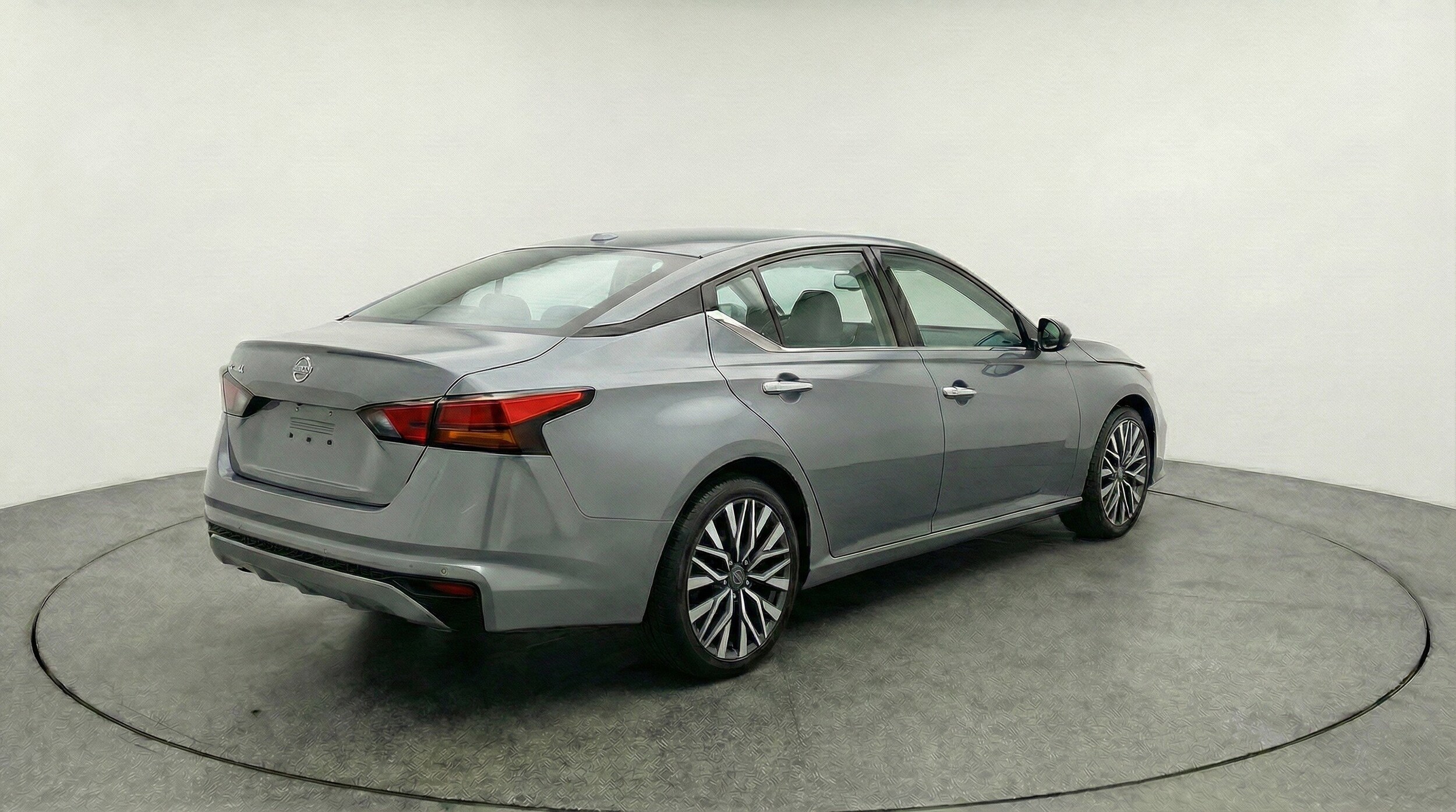 Thumbnail: 2025 Nissan Altima - 9