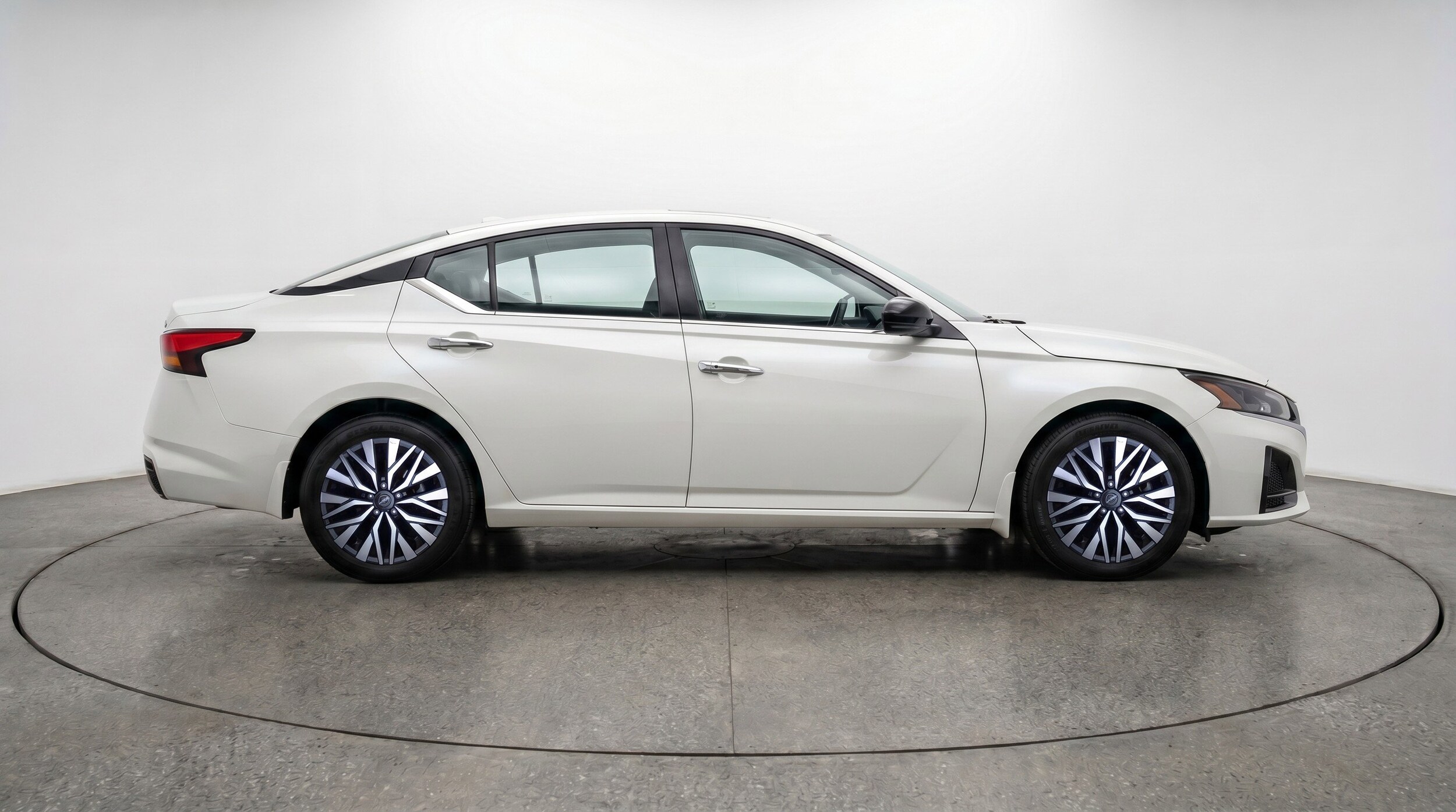 Thumbnail: 2025 Nissan Altima - 11