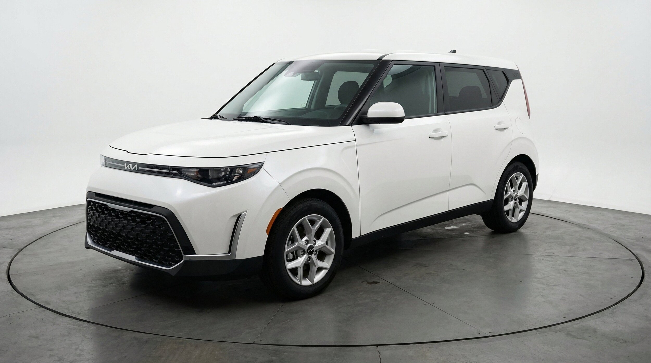 Thumbnail: 2025 Kia Soul - 3
