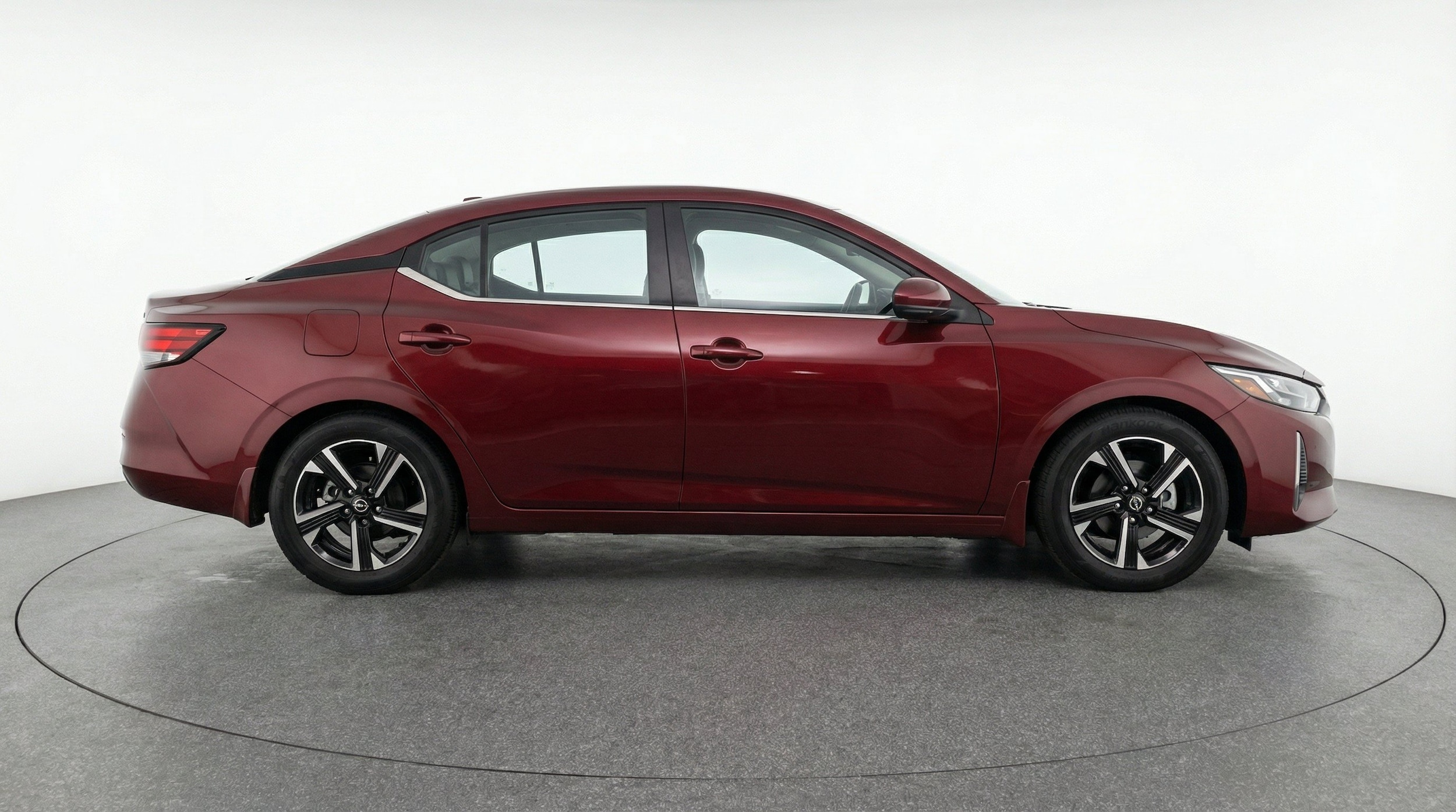 Thumbnail: 2025 Nissan Sentra - 10