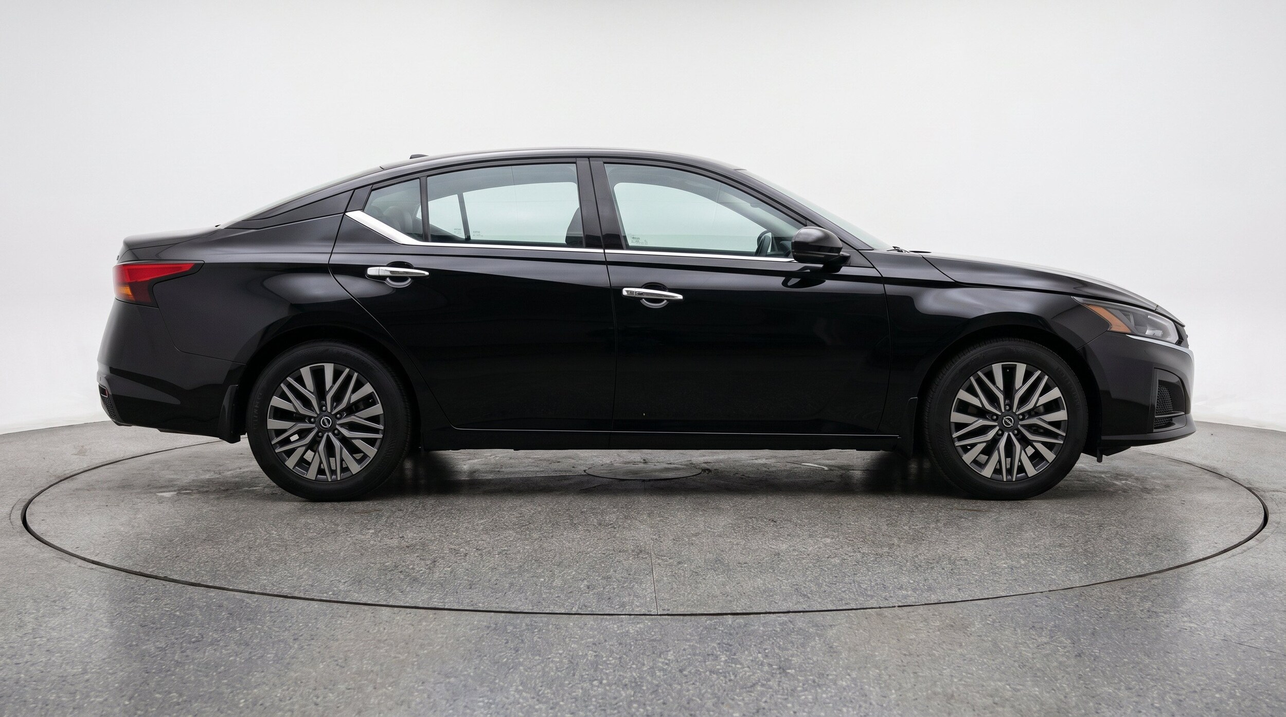 Thumbnail: 2025 Nissan Altima - 11
