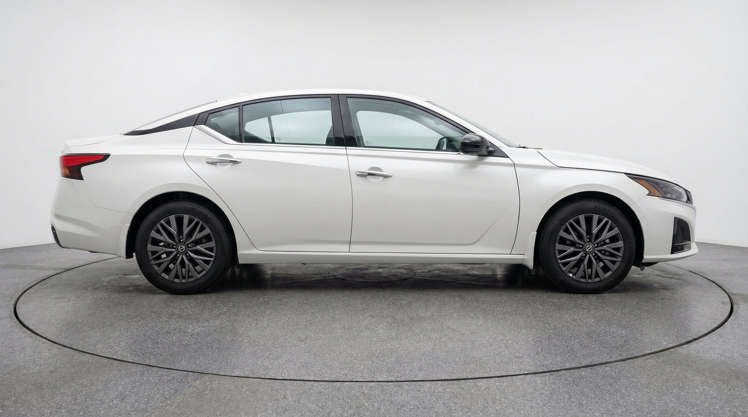 Thumbnail: 2025 Nissan Altima - 11