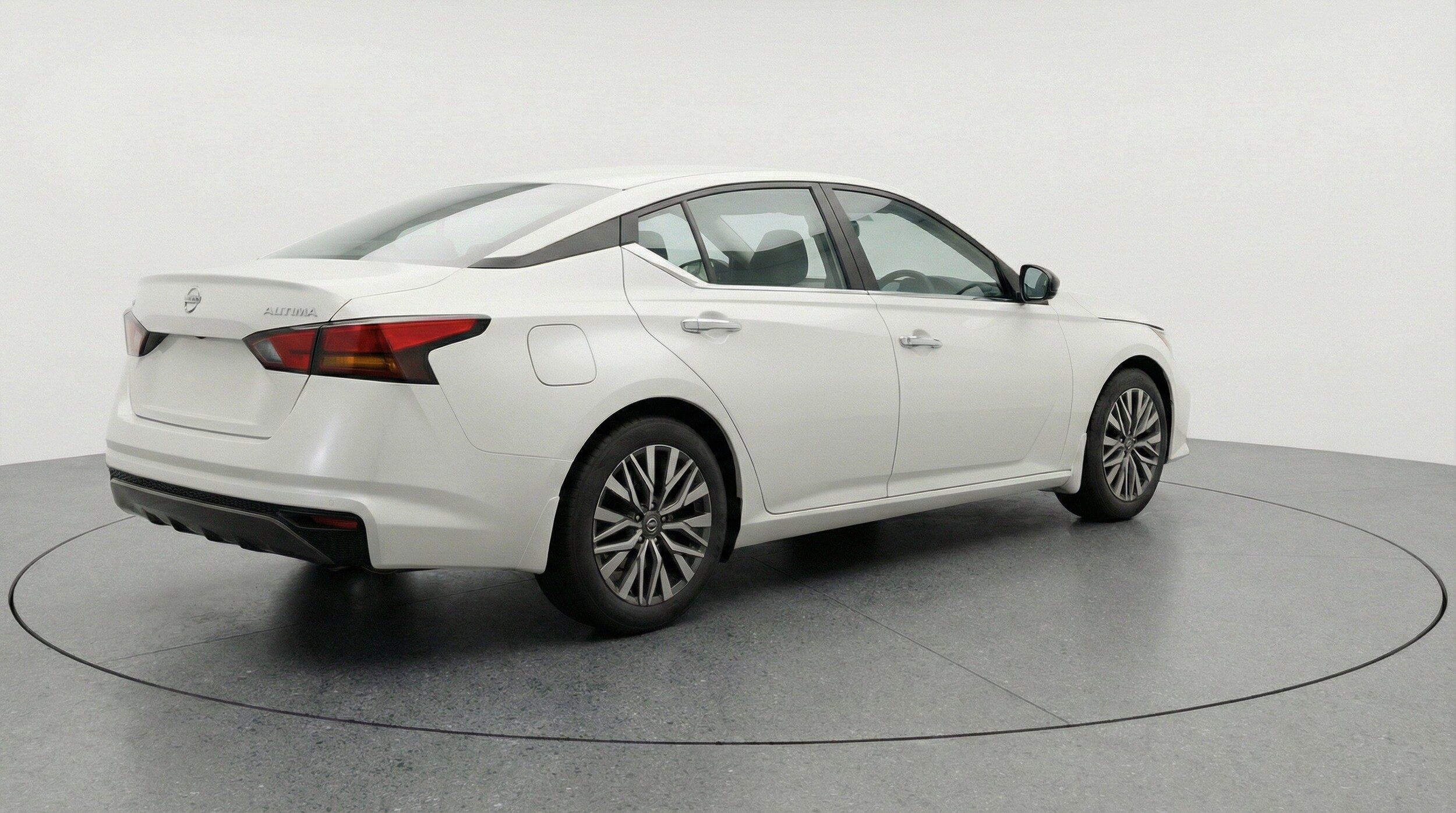 Thumbnail: 2025 Nissan Altima - 9