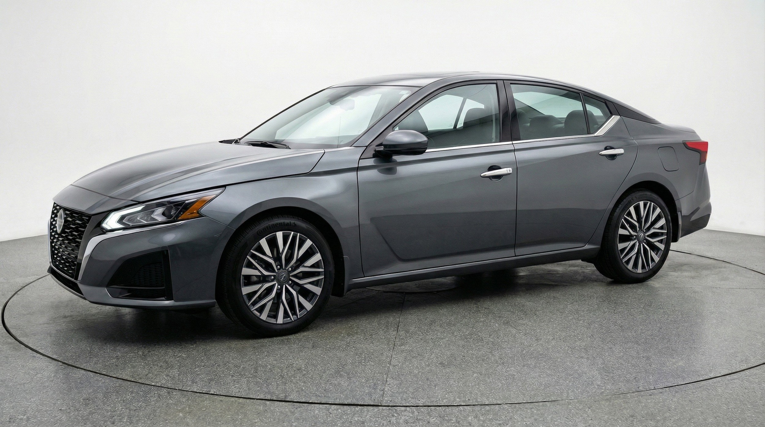 Thumbnail: 2025 Nissan Altima - 3