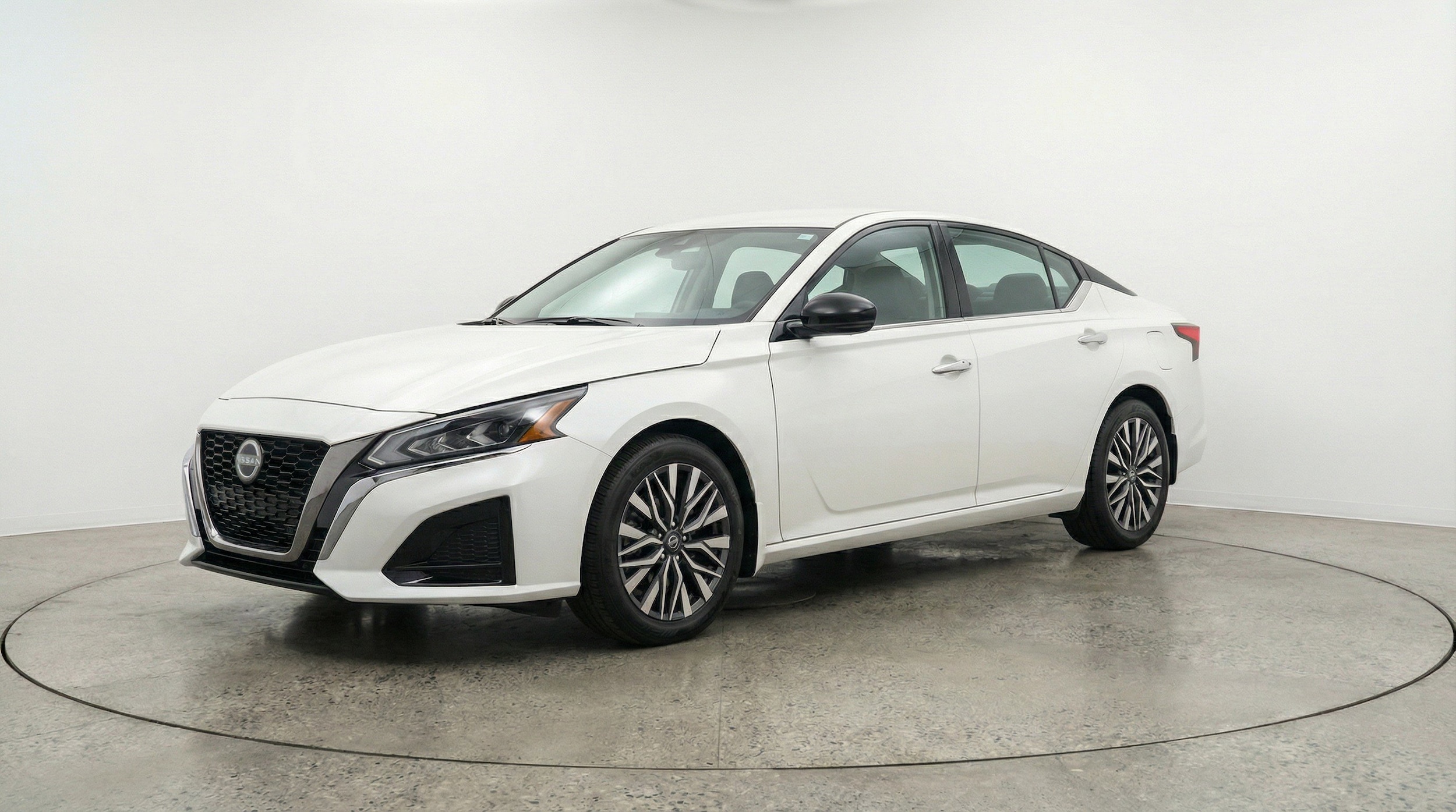 Thumbnail: 2025 Nissan Altima - 3