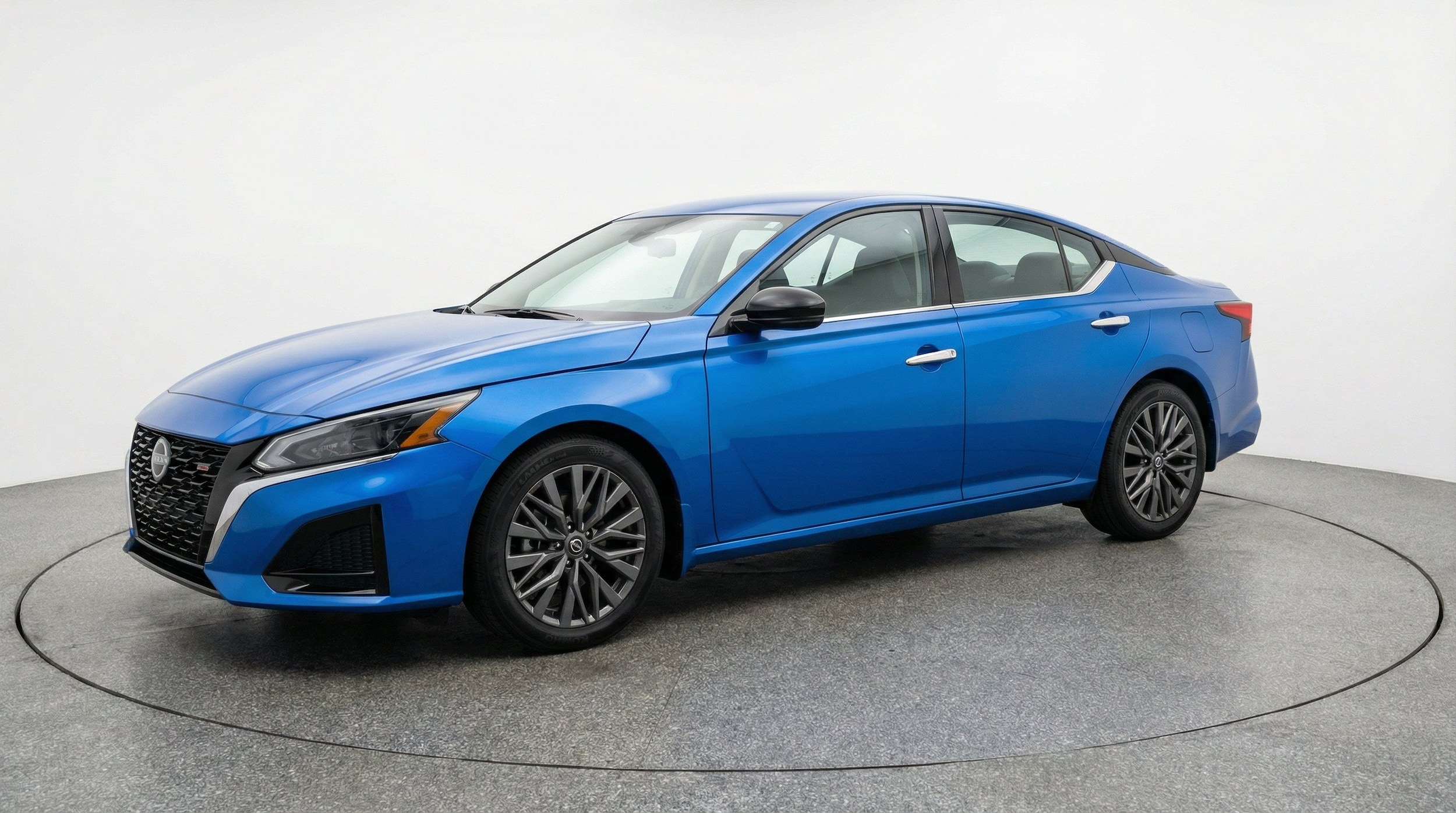 Thumbnail: 2025 Nissan Altima - 3